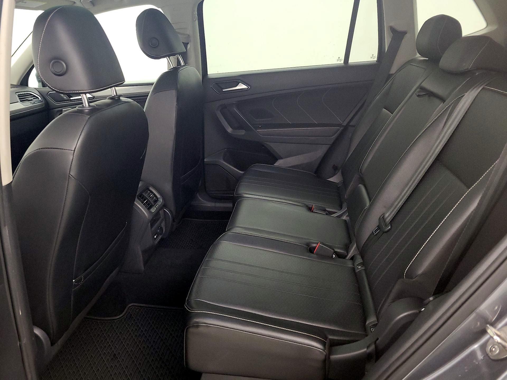 Thumbnail: 2022 Volkswagen Tiguan - 20