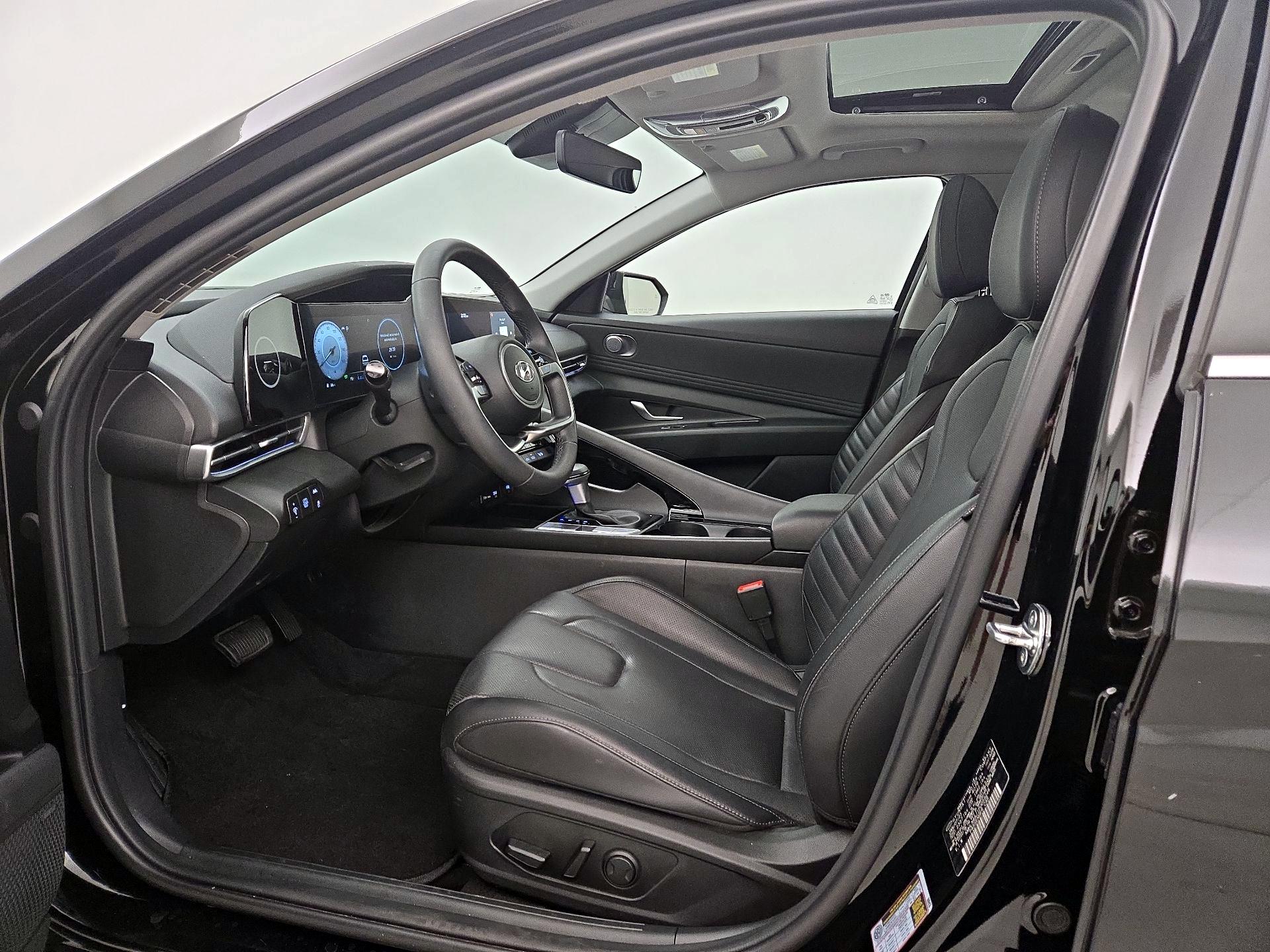 Thumbnail: 2023 Hyundai Elantra - 11