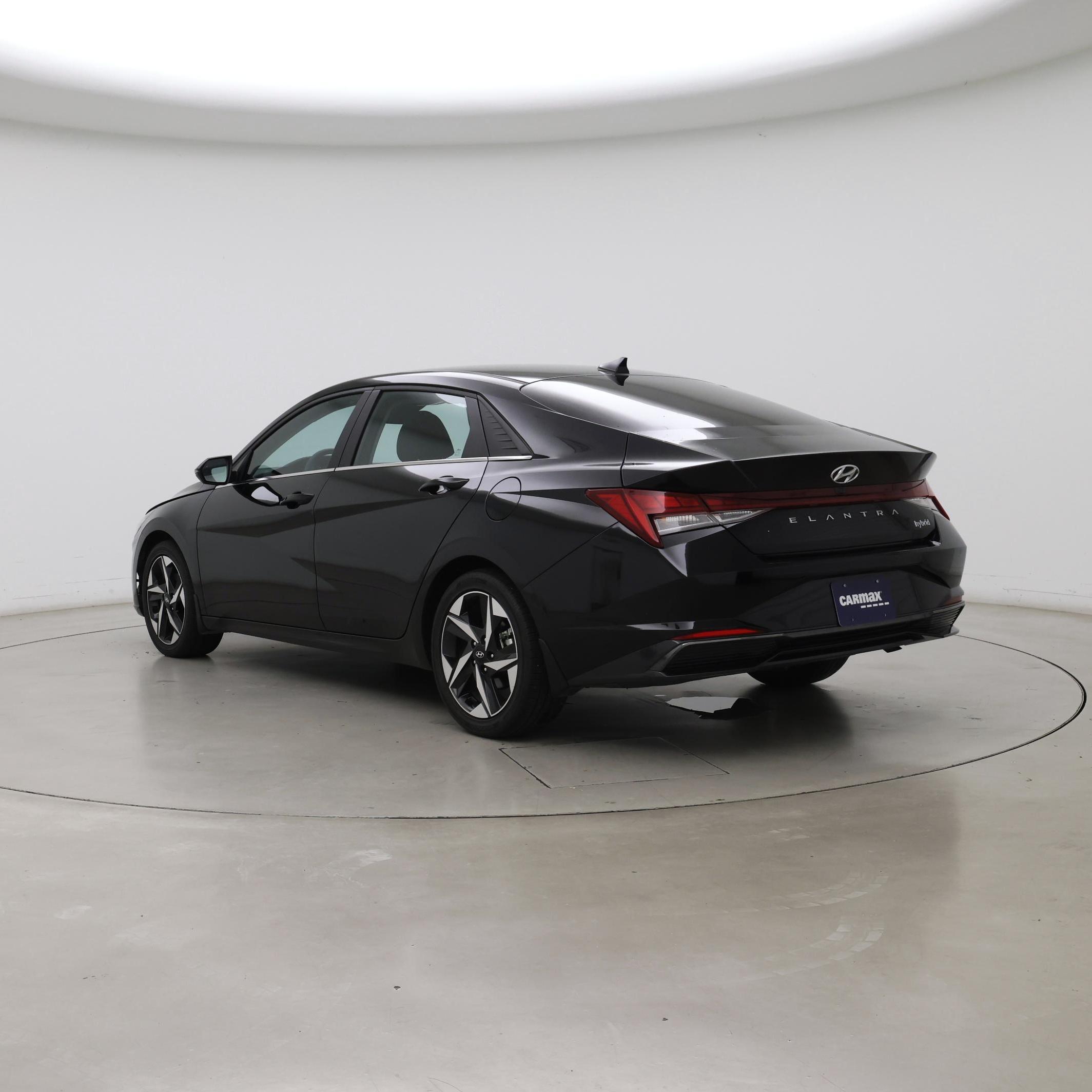 Thumbnail: 2023 Hyundai Elantra - 2