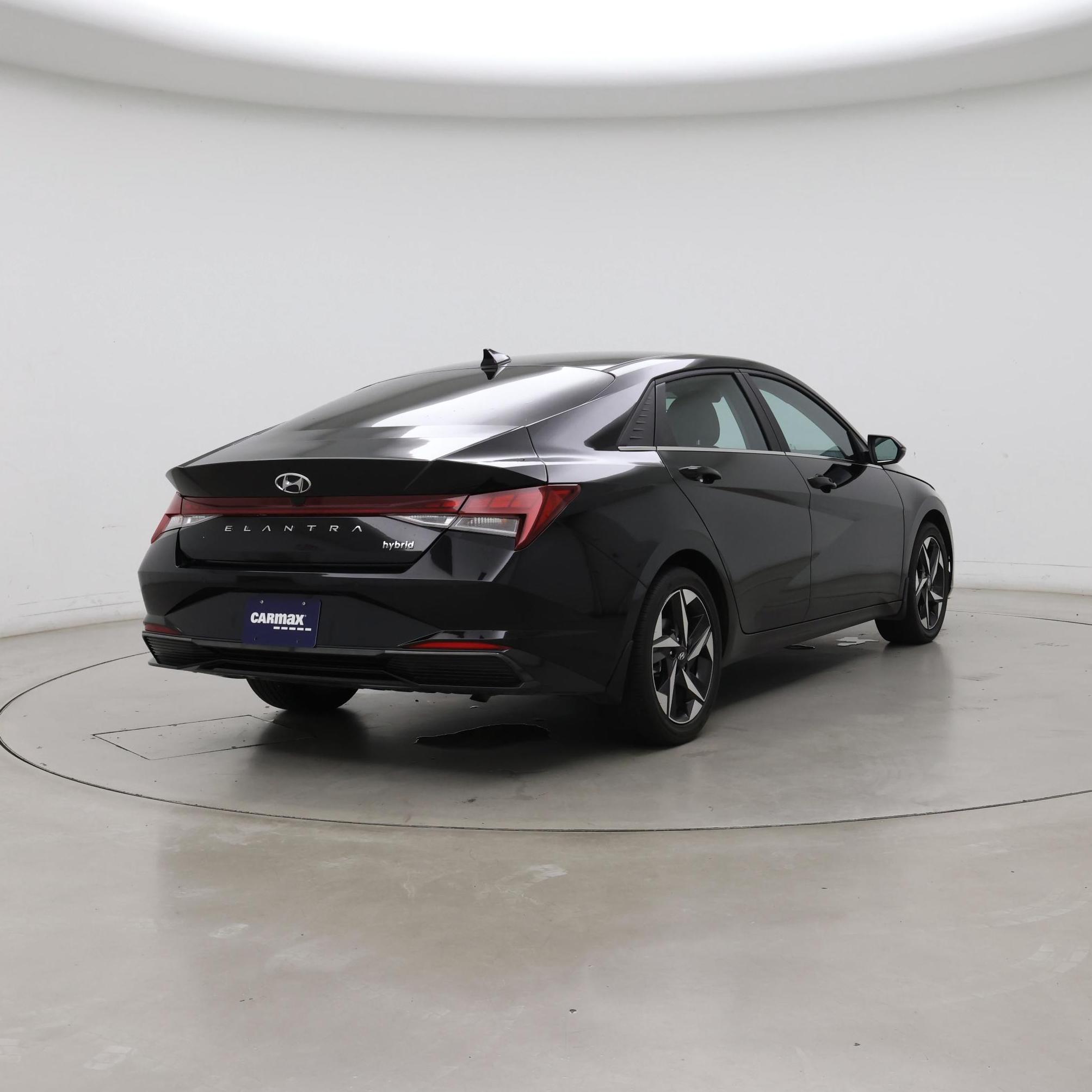 Thumbnail: 2023 Hyundai Elantra - 8