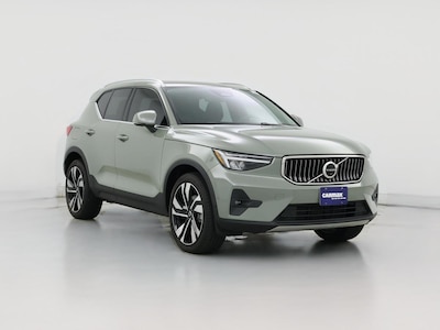 2023 Volvo XC40 B4 Plus Bright Theme