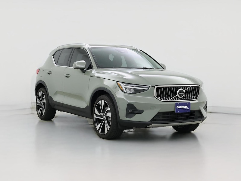 2023 Volvo XC40 B4 Plus -
                  Sterling, VA