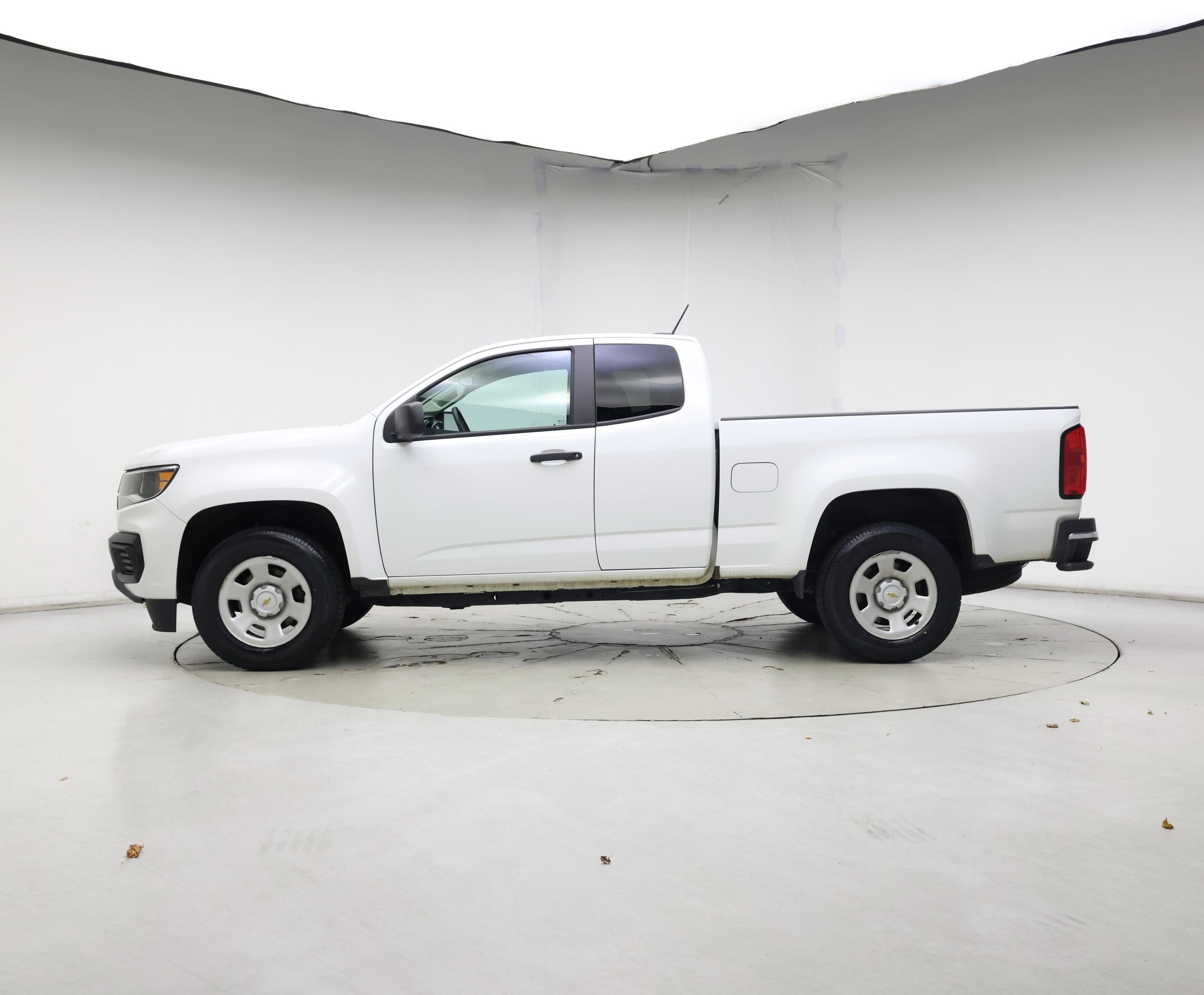 Thumbnail: 2022 Chevrolet Colorado - 3