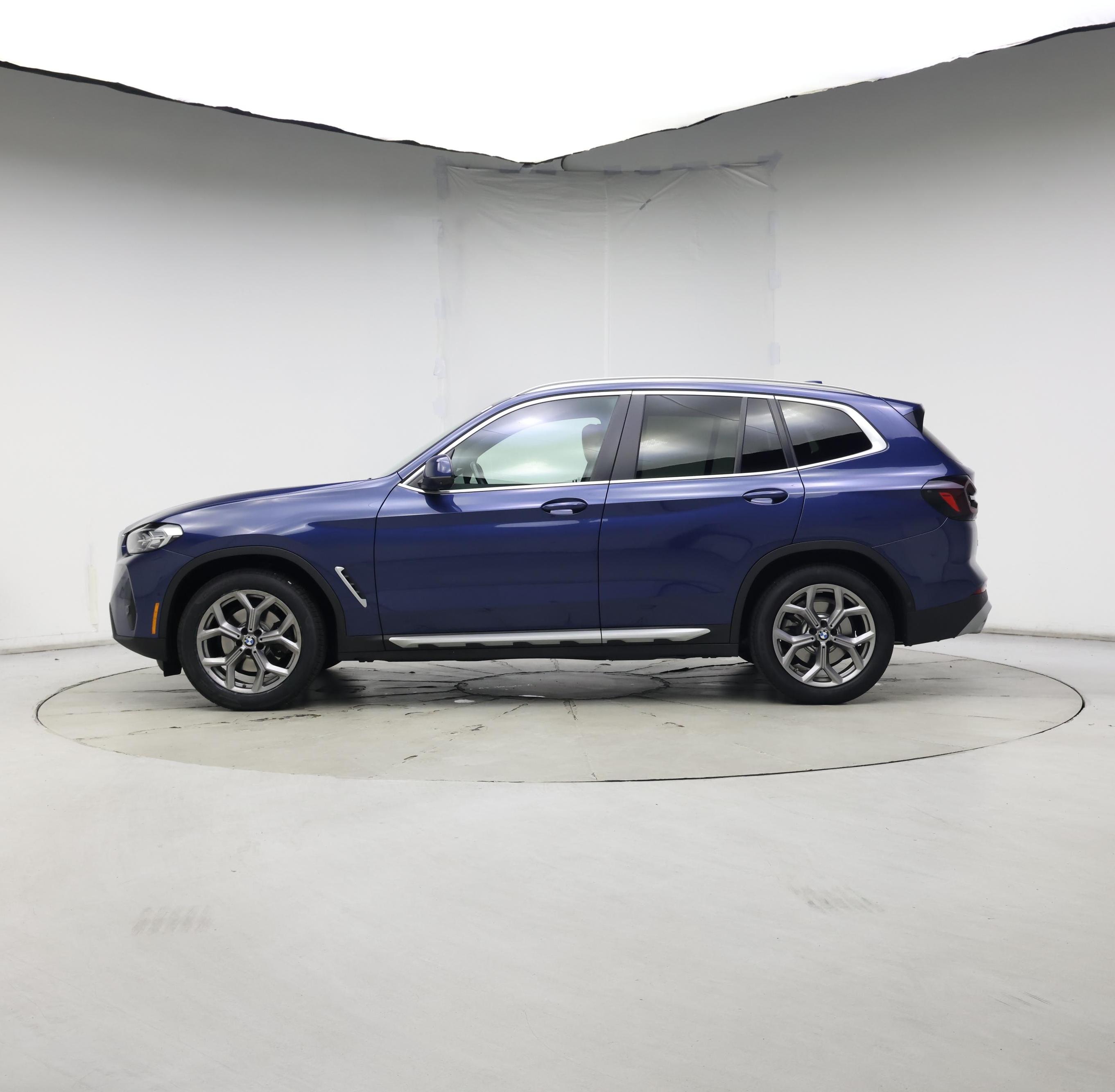 Thumbnail: 2023 BMW X3 - 3