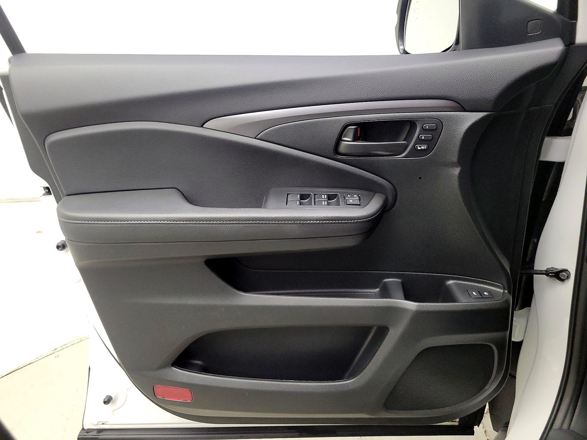 Thumbnail: 2024 Honda Passport - 12