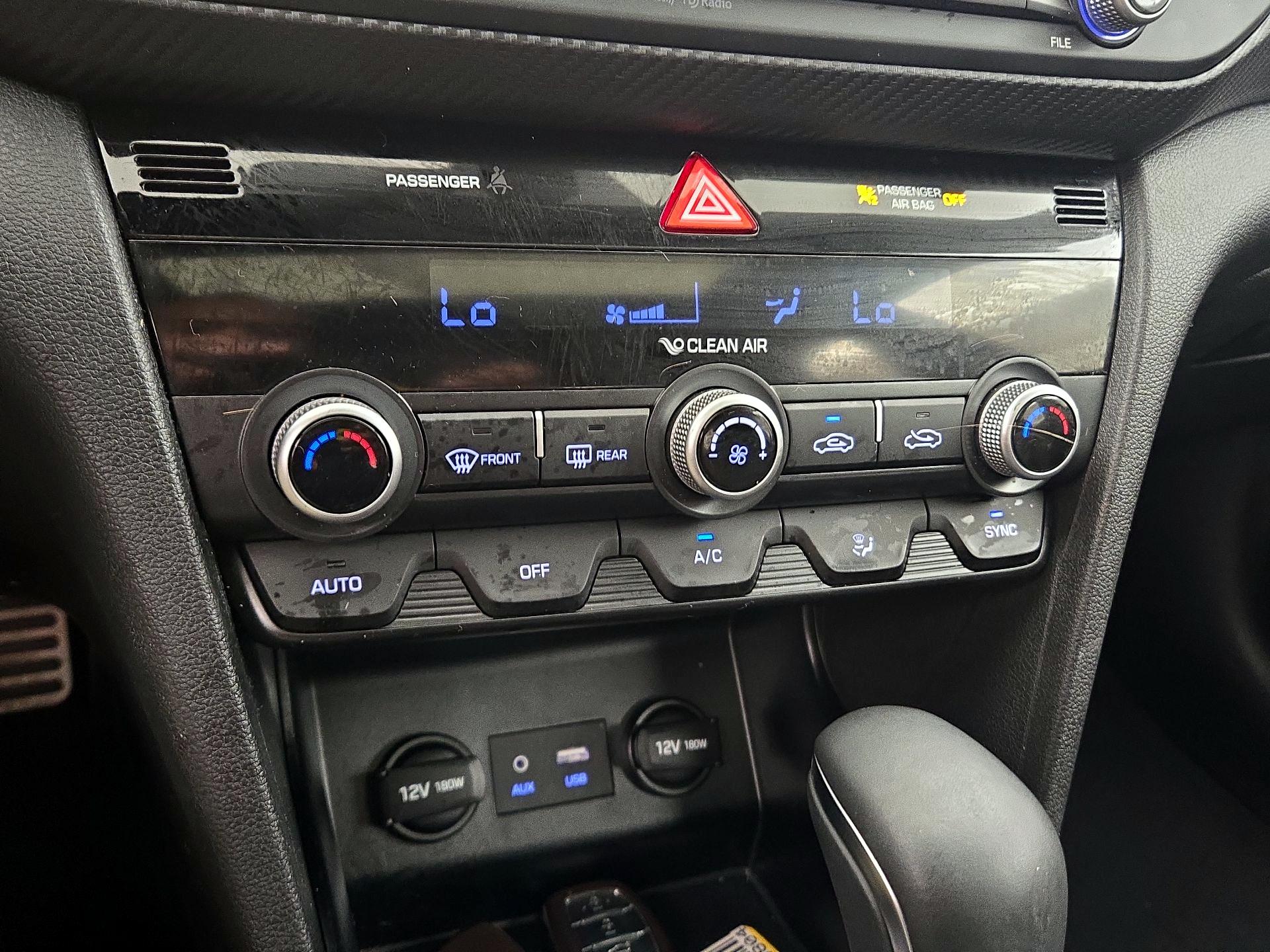 Thumbnail: 2020 Hyundai Elantra - 16