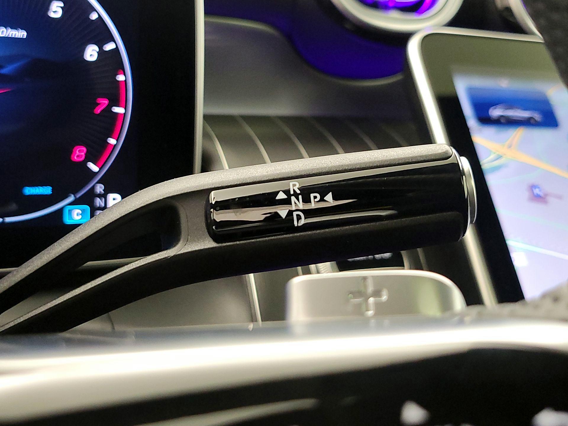 Thumbnail: 2025 Mercedes-Benz GLC - 18