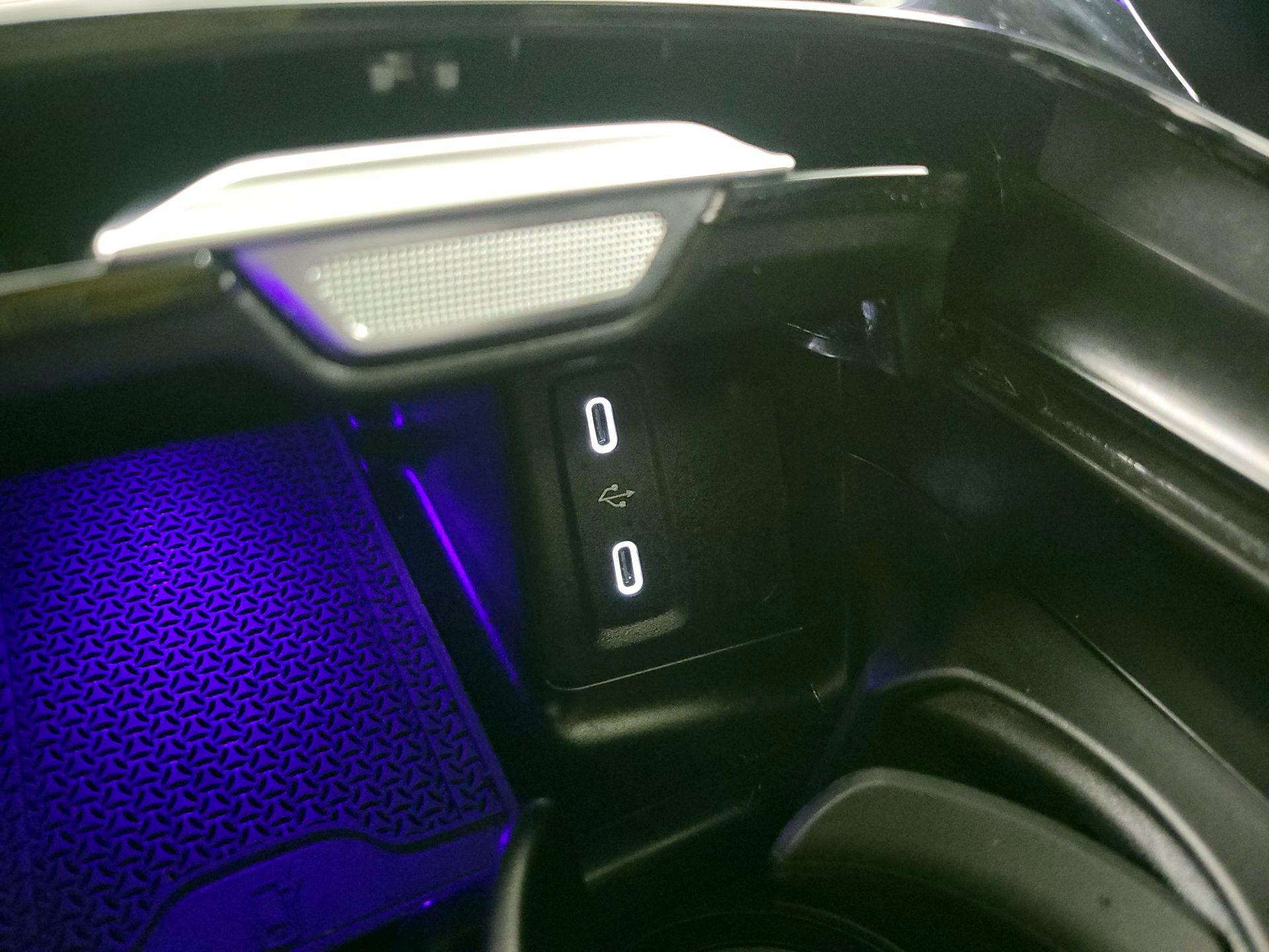 Thumbnail: 2025 Mercedes-Benz GLC - 19