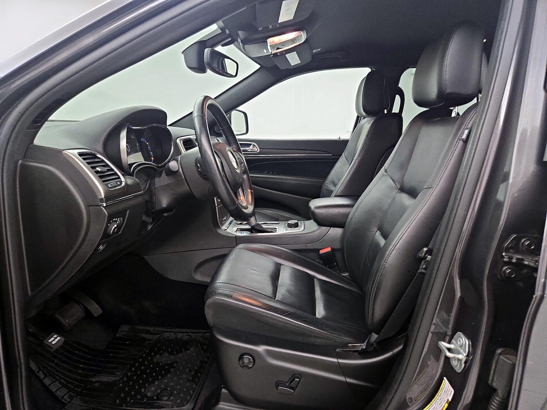 Thumbnail: 2018 Jeep Grand Cherokee - 11