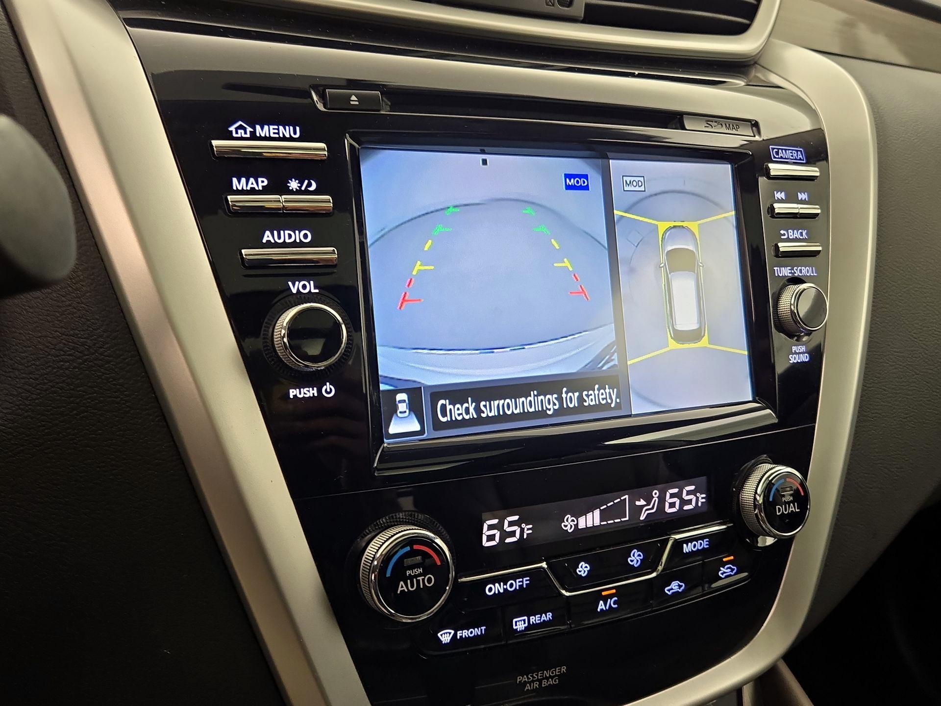 Thumbnail: 2016 Nissan Murano - 15