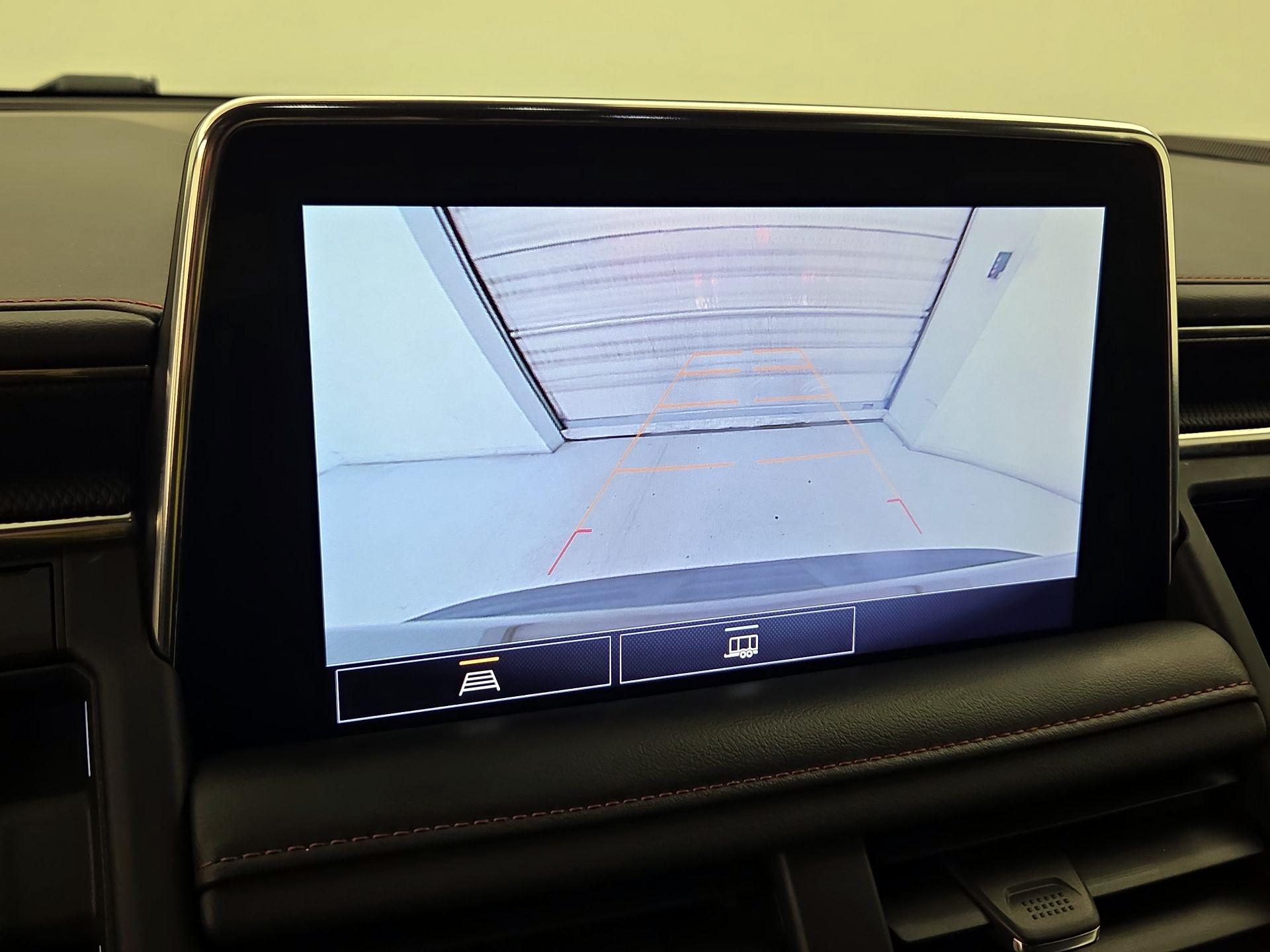 Thumbnail: 2021 Chevrolet Tahoe - 14