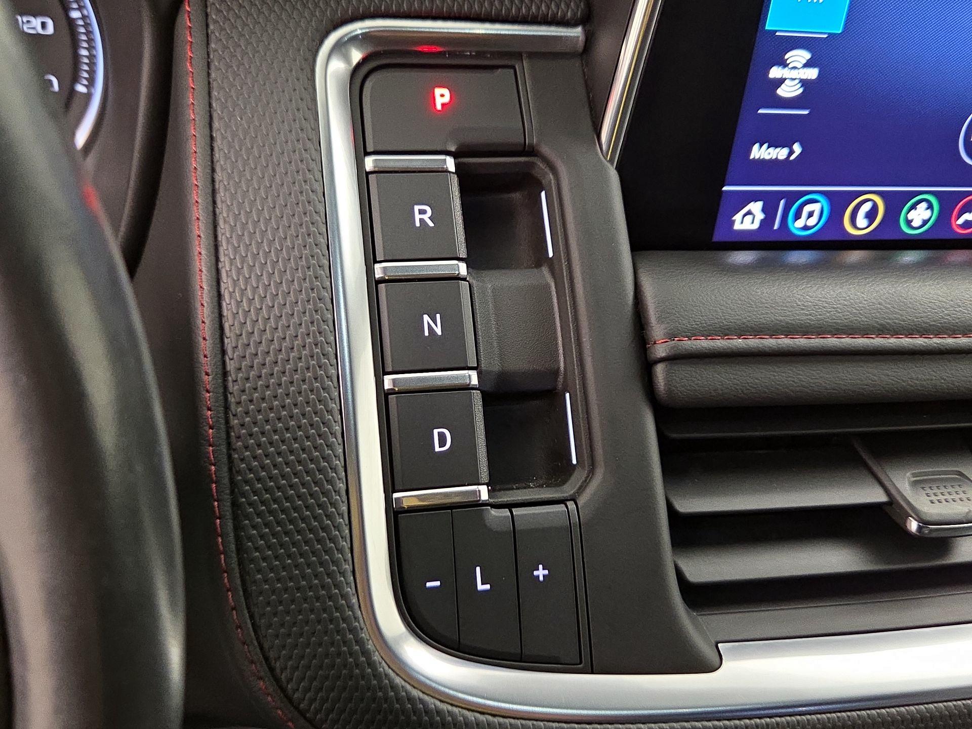 Thumbnail: 2021 Chevrolet Tahoe - 17