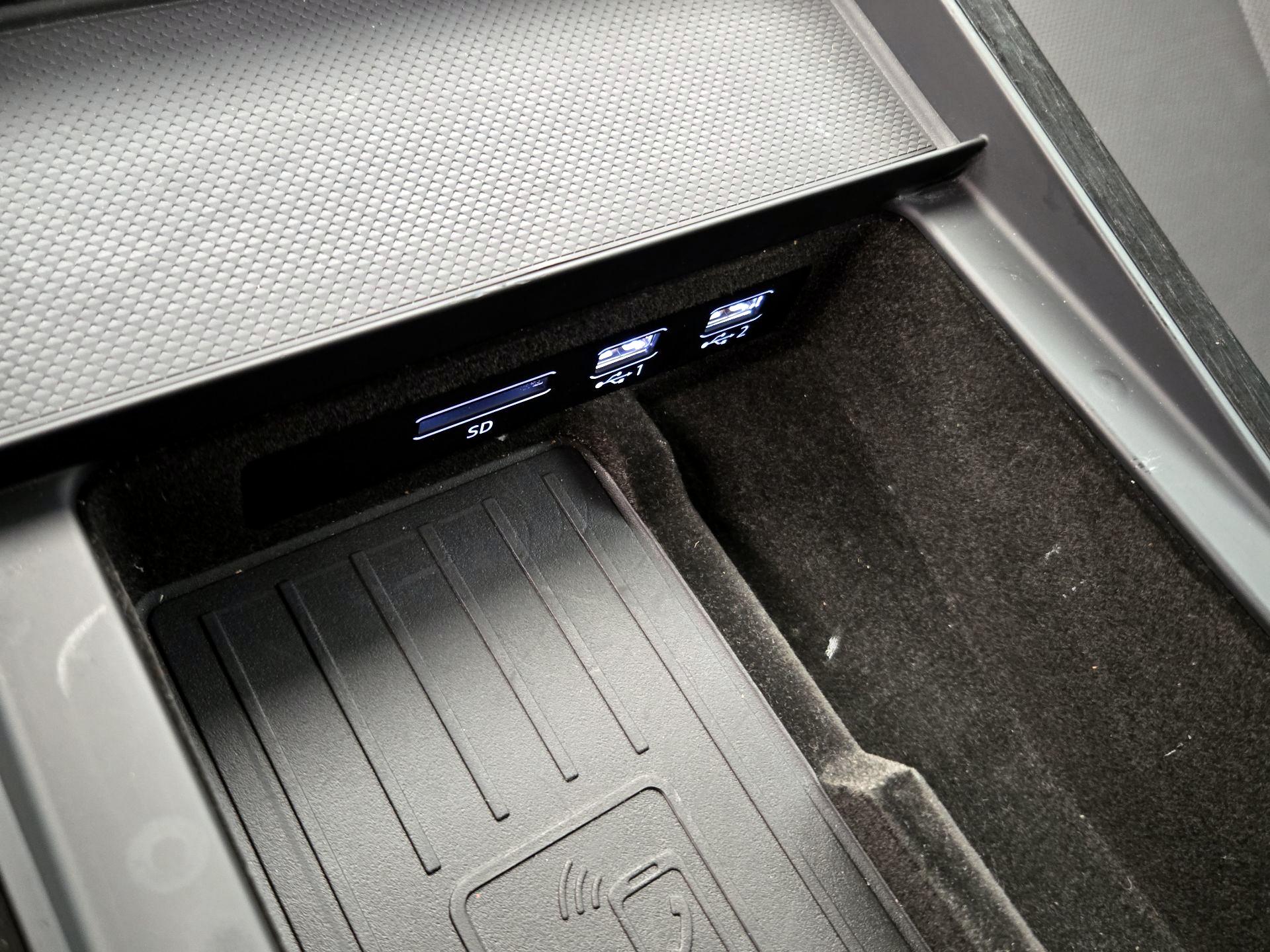 Thumbnail: 2020 Audi Q8 - 19