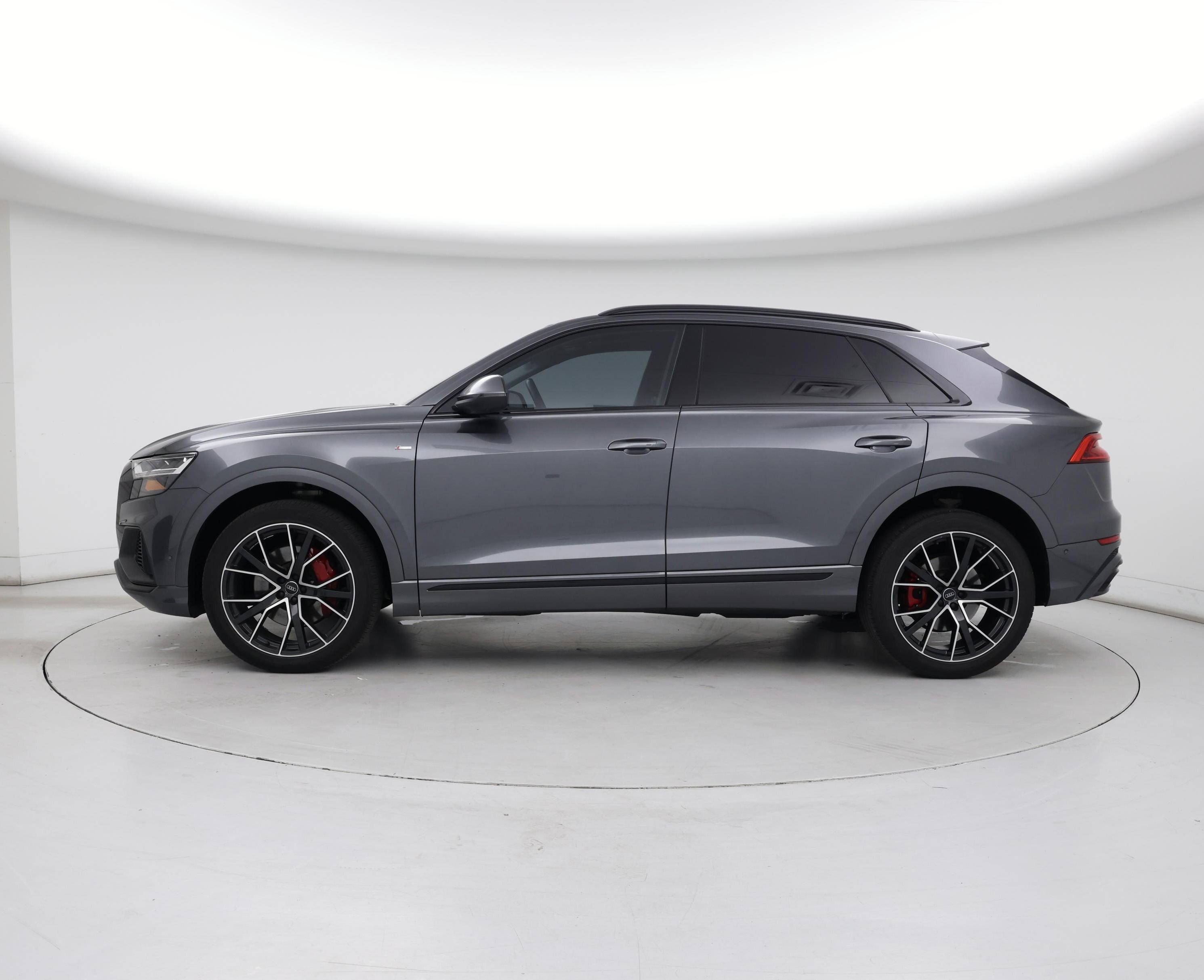 Thumbnail: 2020 Audi Q8 - 3