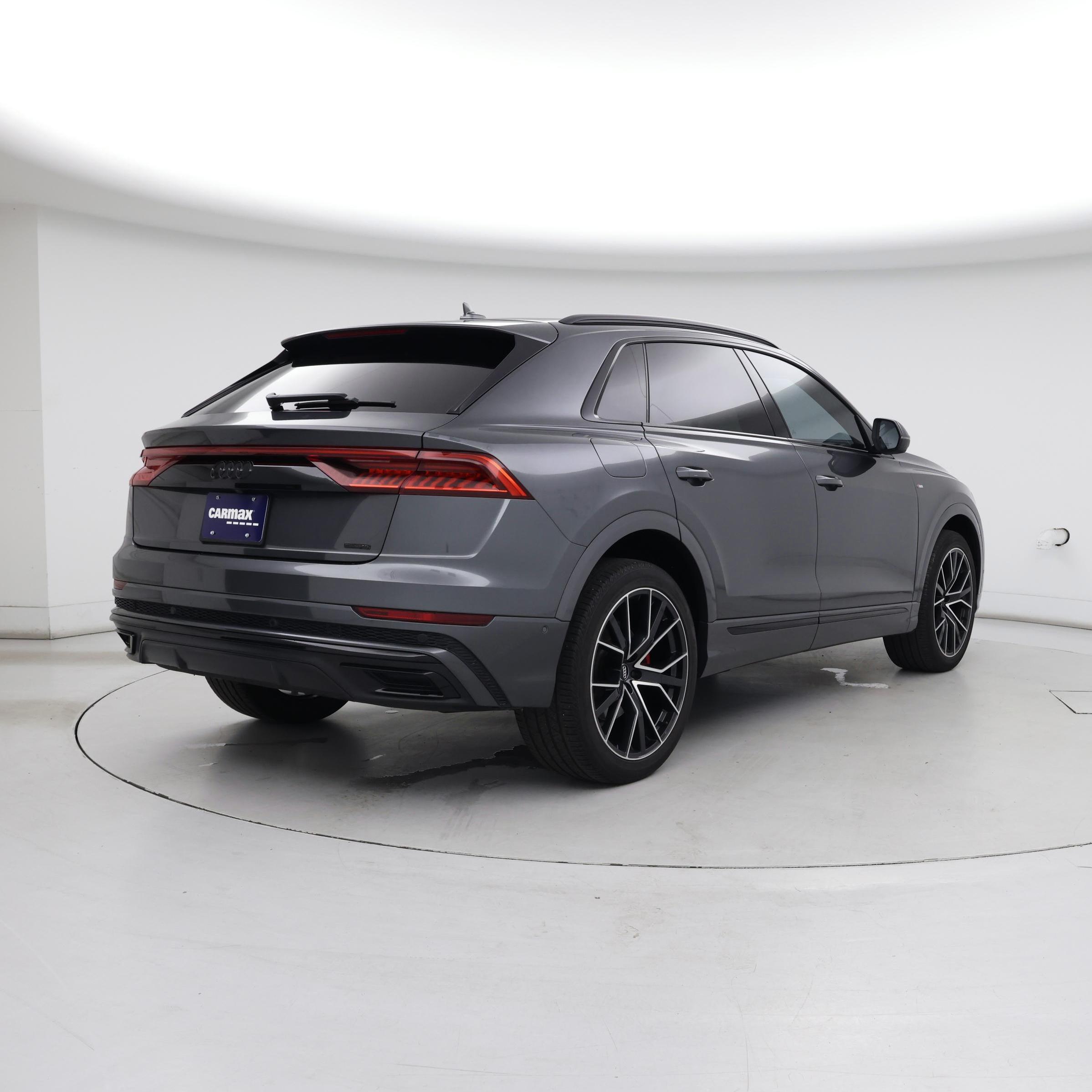 Thumbnail: 2020 Audi Q8 - 8