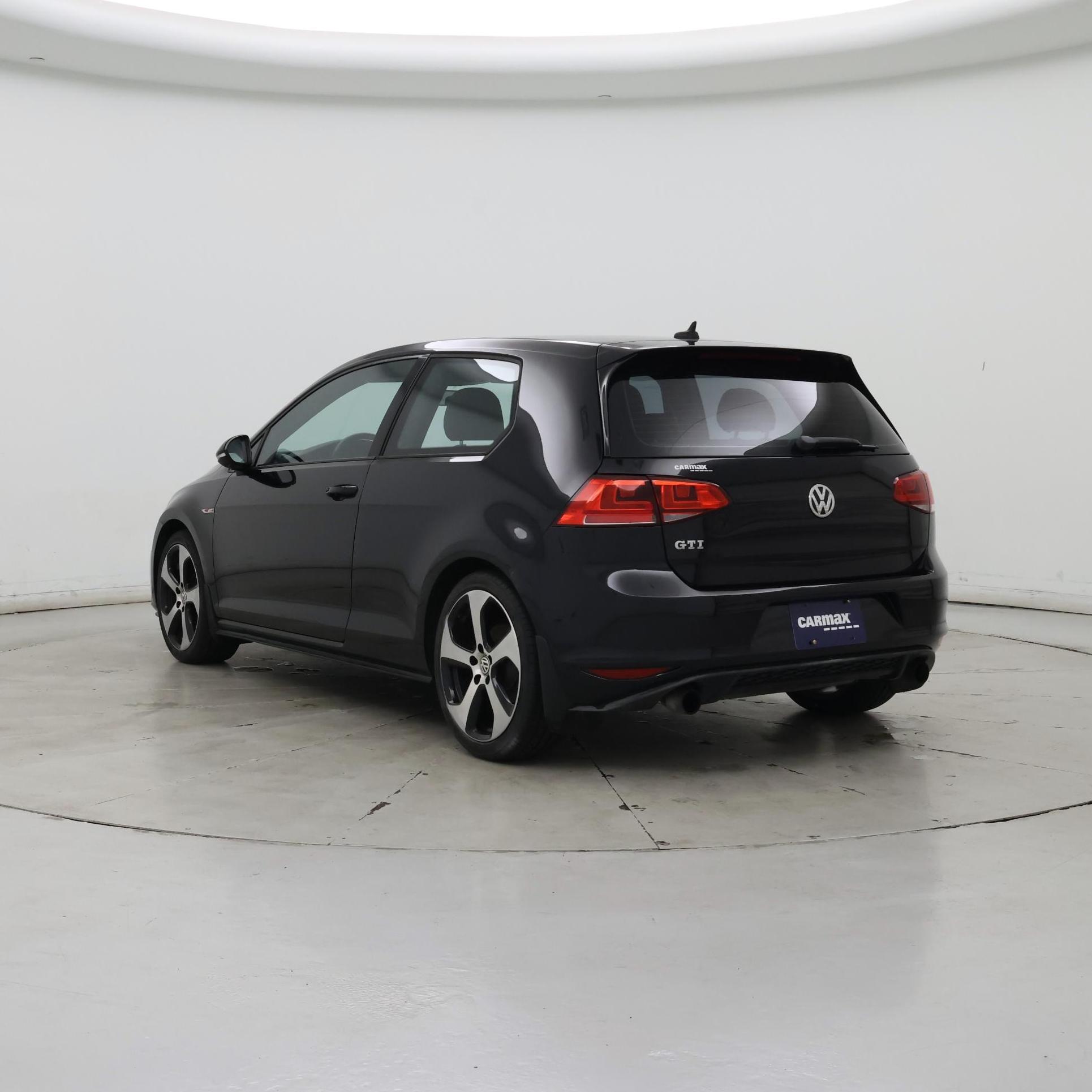 Thumbnail: 2015 Volkswagen Golf - 2