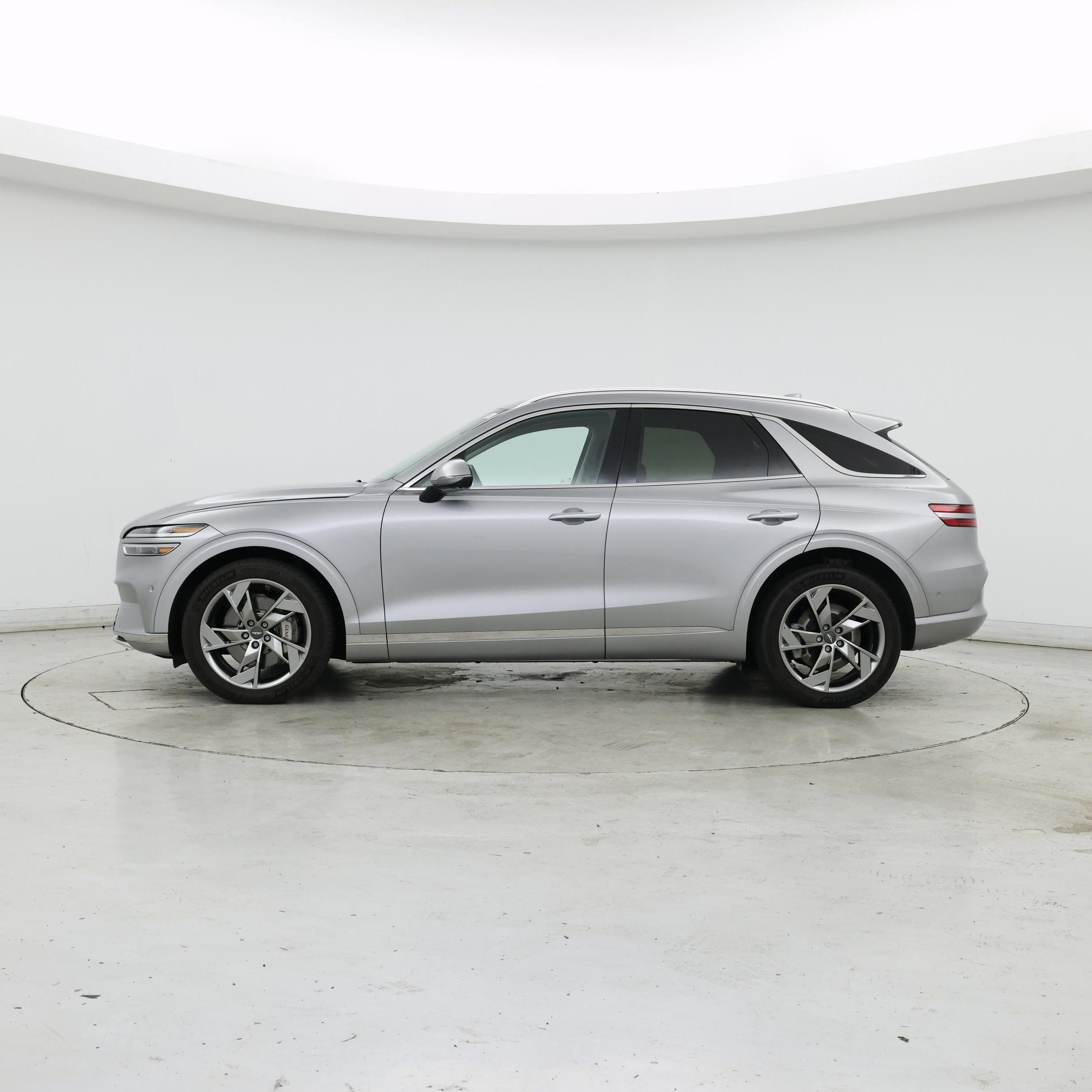 Thumbnail: 2023 Genesis GV70 - 3