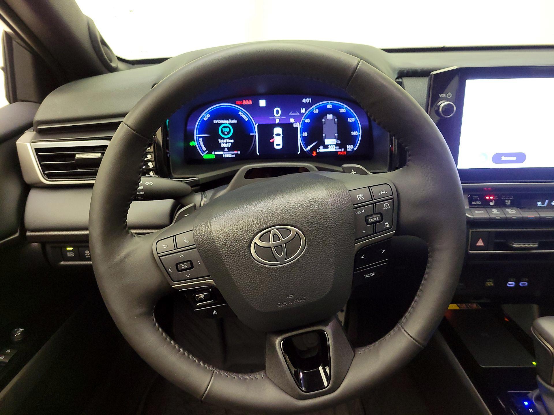 Thumbnail: 2025 Toyota Camry - 10