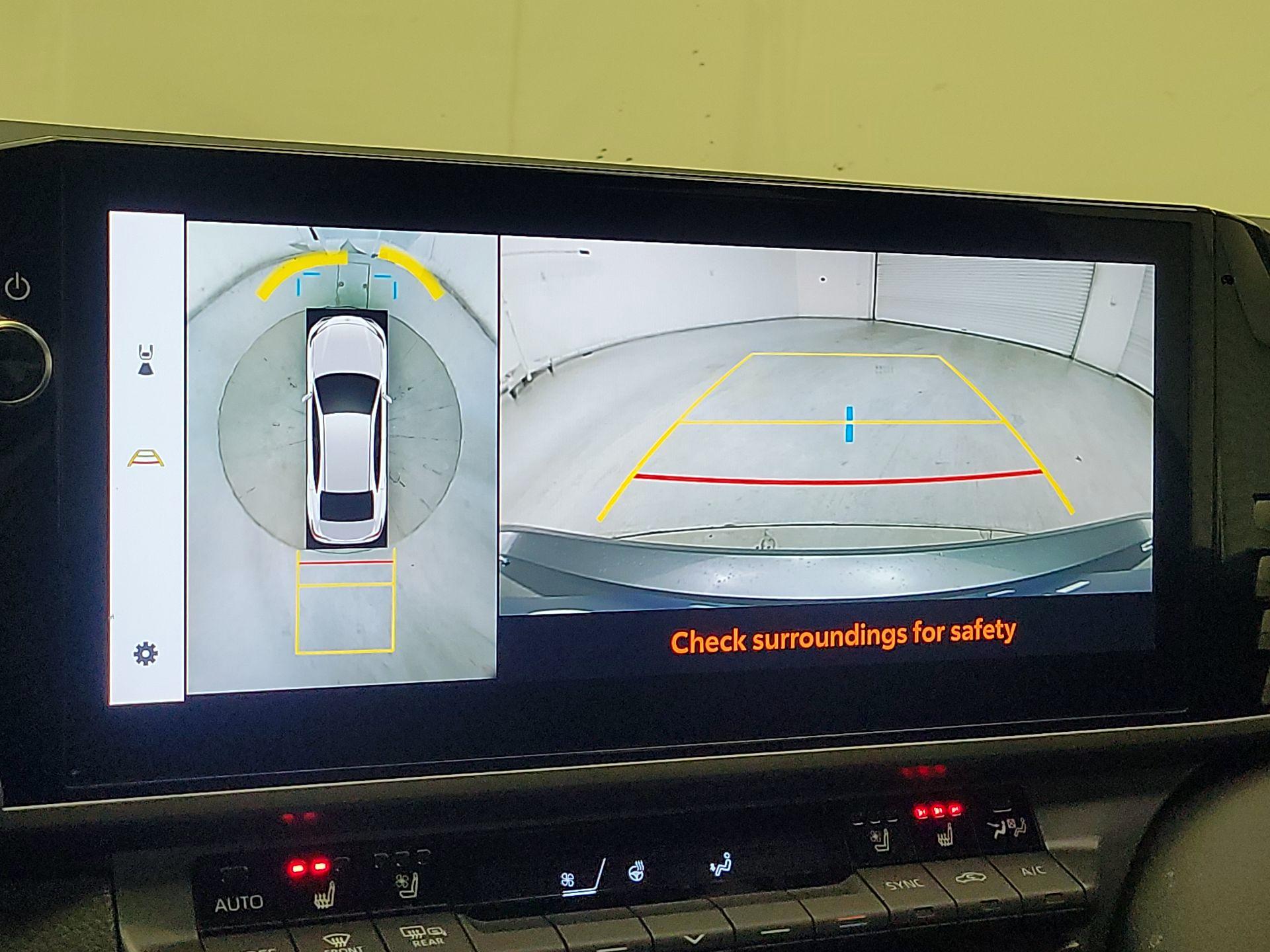 Thumbnail: 2025 Toyota Camry - 14