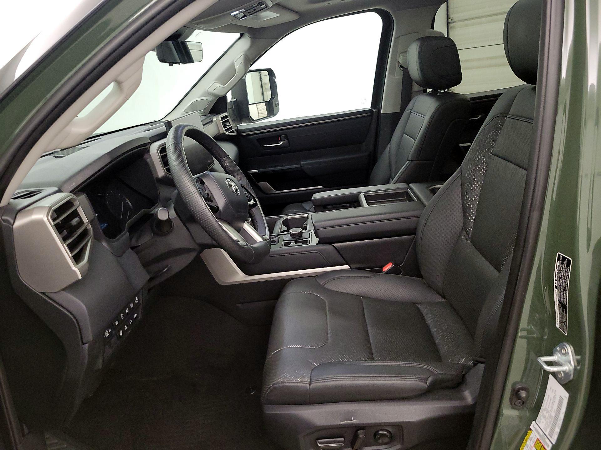 Thumbnail: 2022 Toyota Tundra - 11