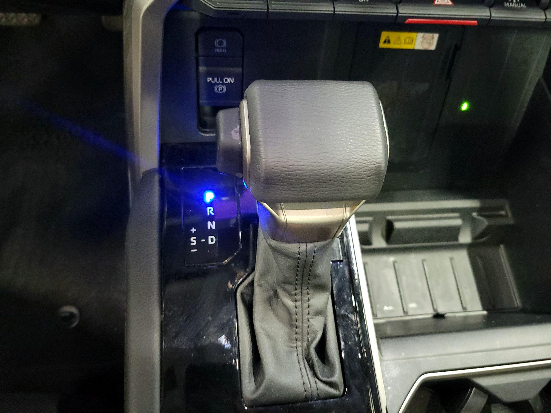 Thumbnail: 2022 Toyota Tundra - 17