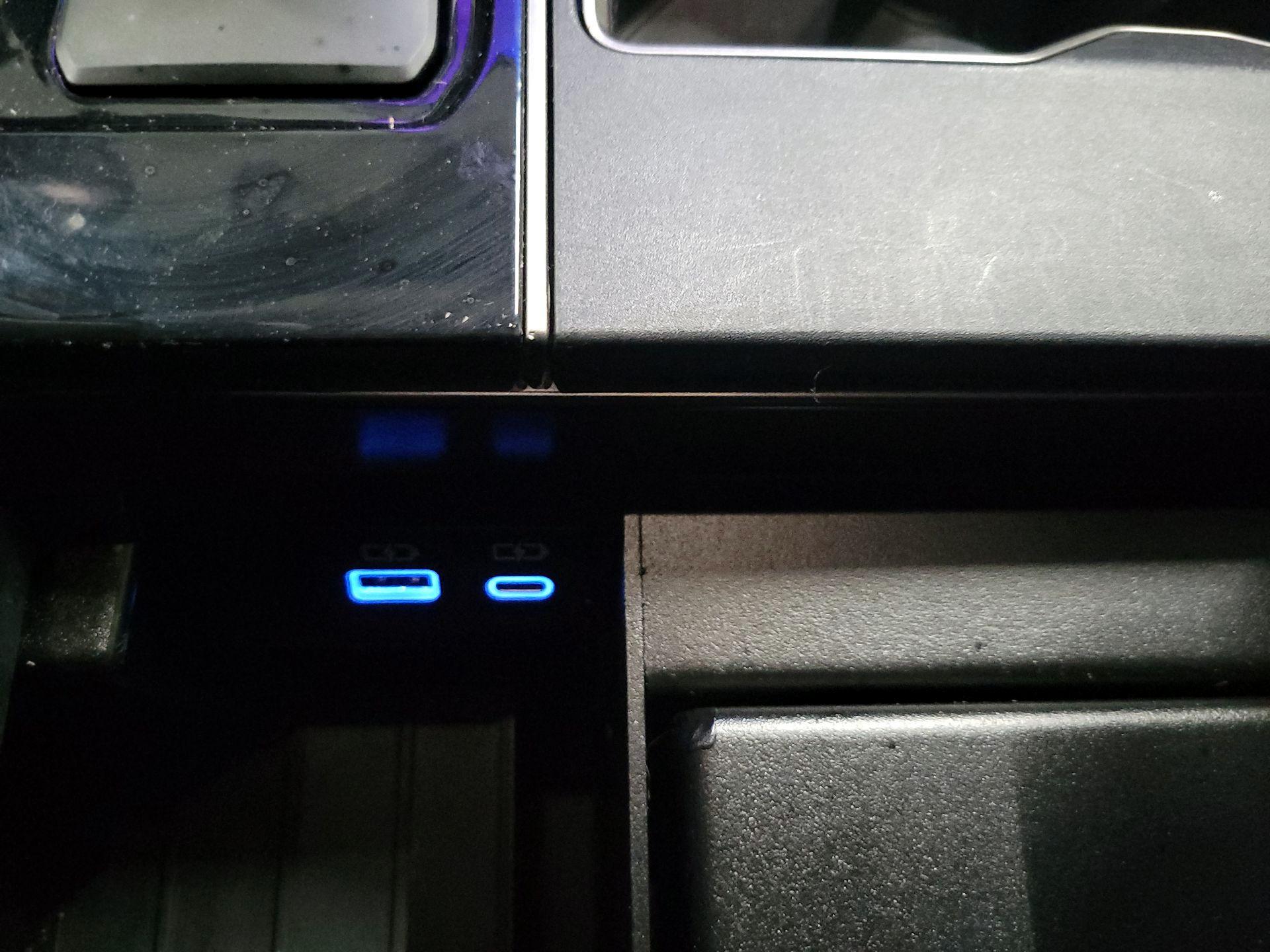 Thumbnail: 2022 Toyota Tundra - 18