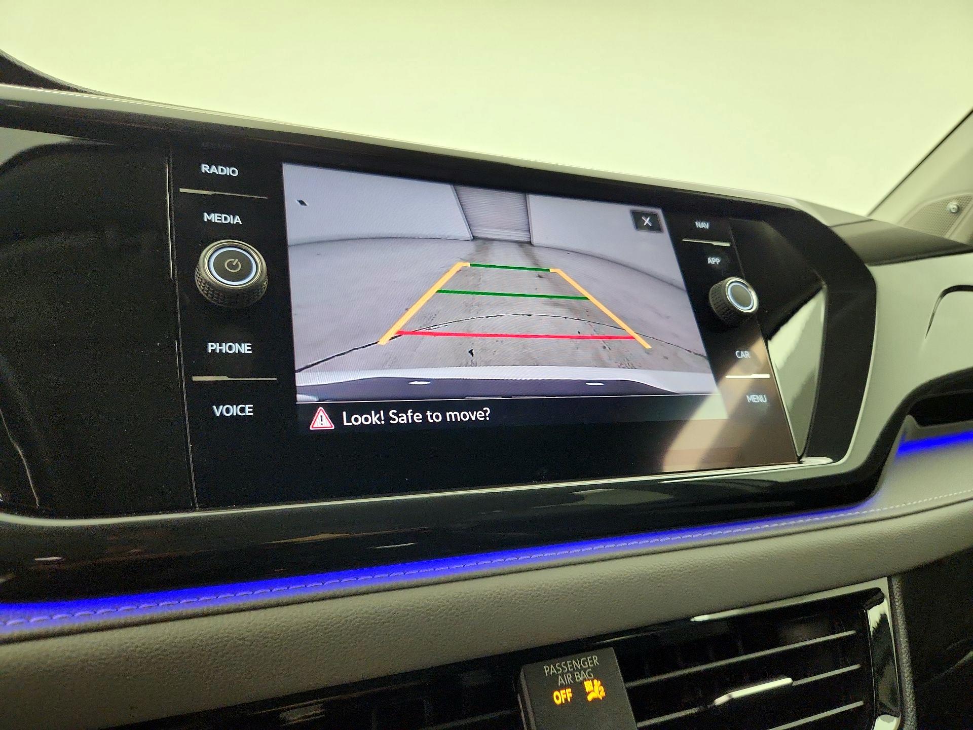 Thumbnail: 2022 Volkswagen Taos - 15