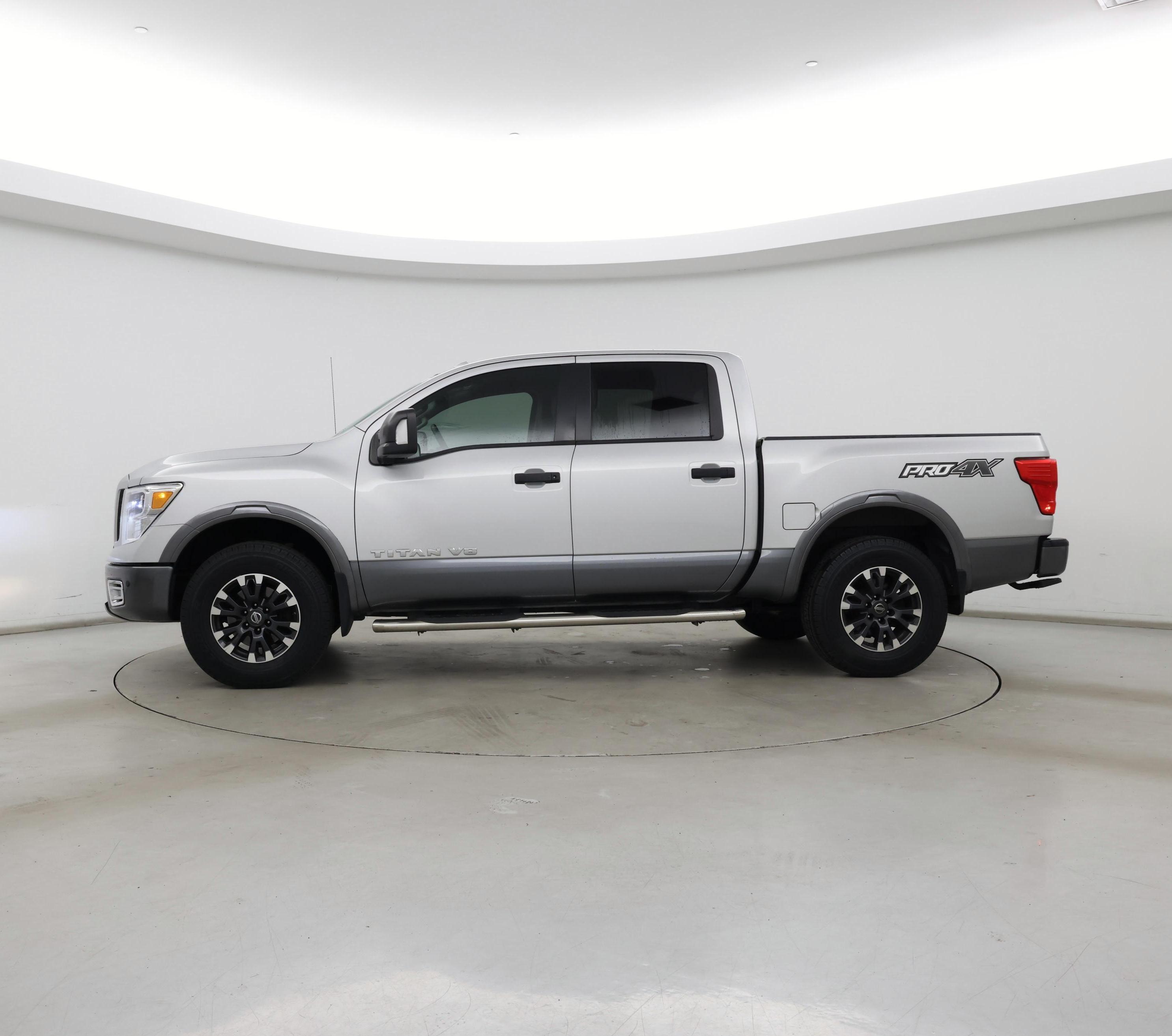 Thumbnail: 2018 Nissan Titan - 3