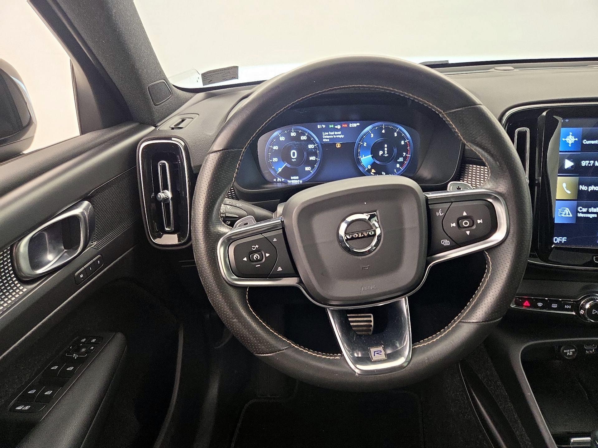 Thumbnail: 2020 Volvo XC40 - 10
