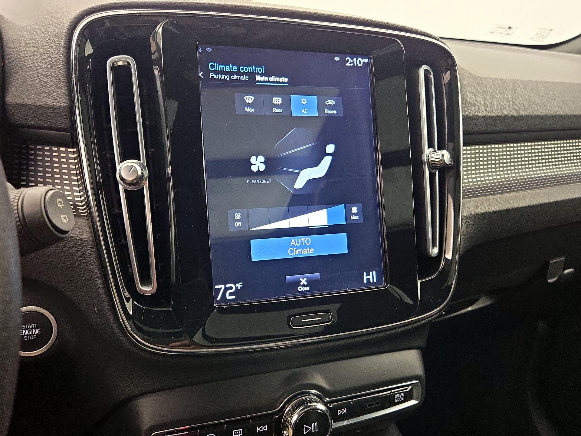 Thumbnail: 2020 Volvo XC40 - 17