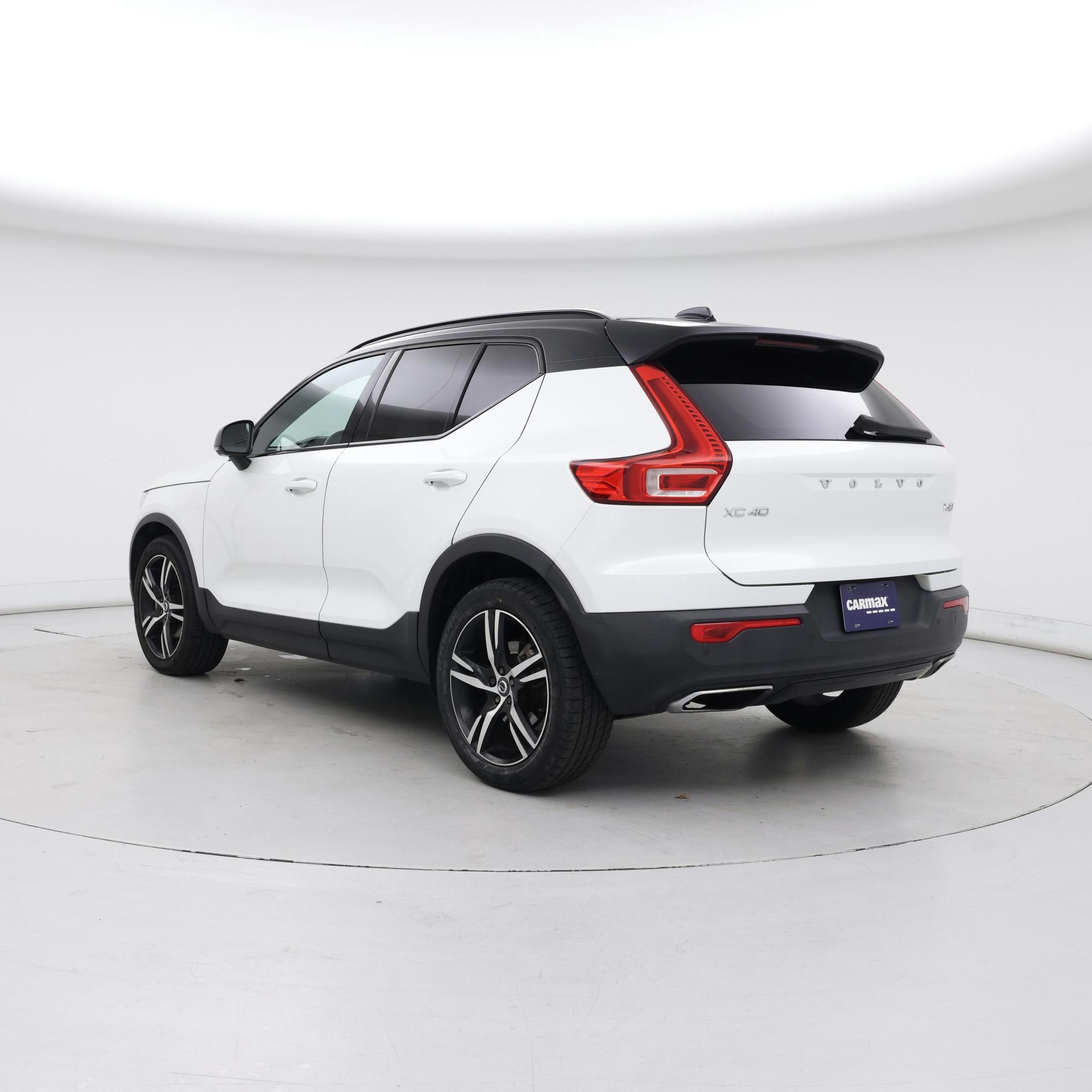 Thumbnail: 2020 Volvo XC40 - 2