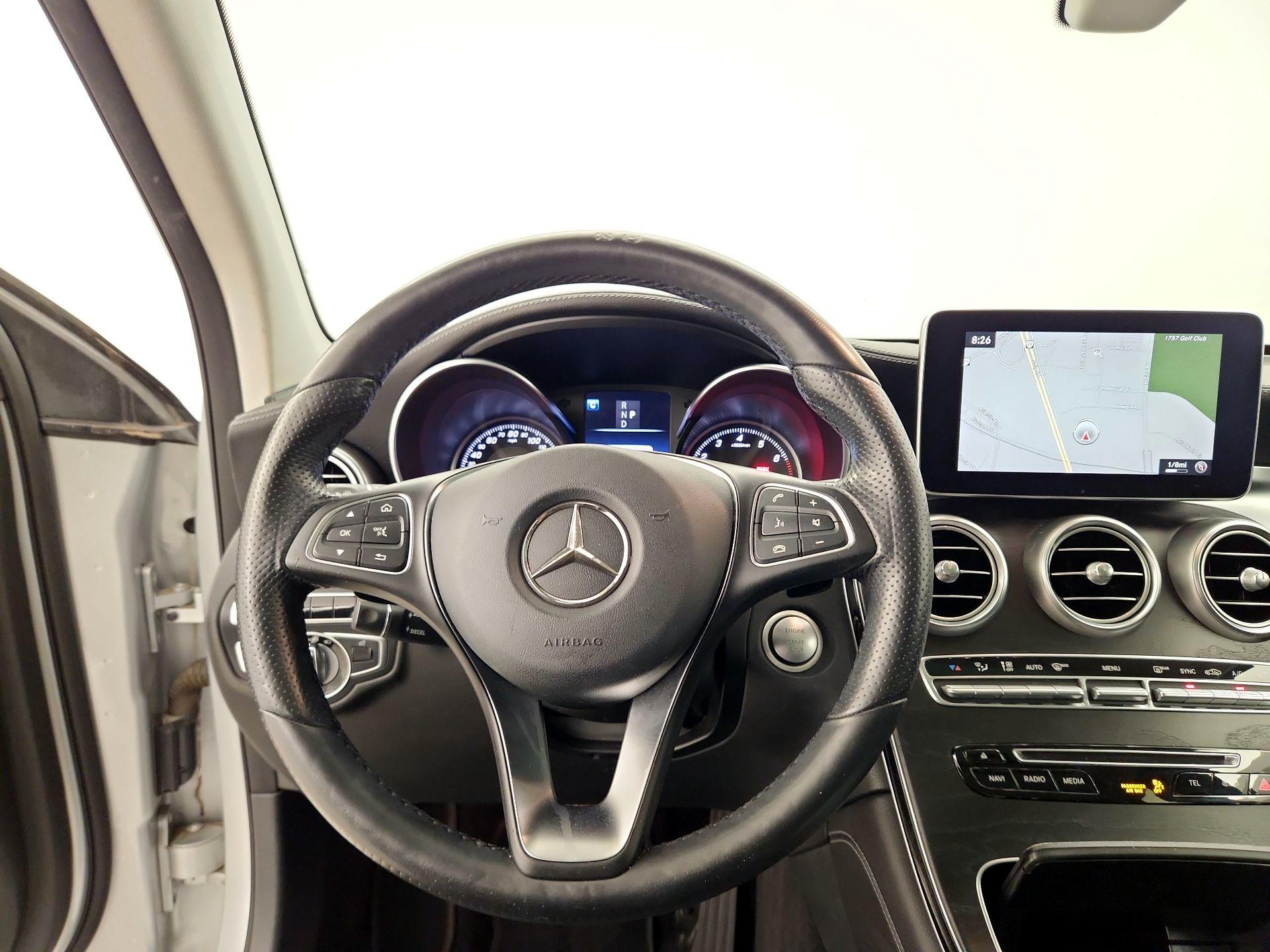 Thumbnail: 2016 Mercedes-Benz GLC - 10