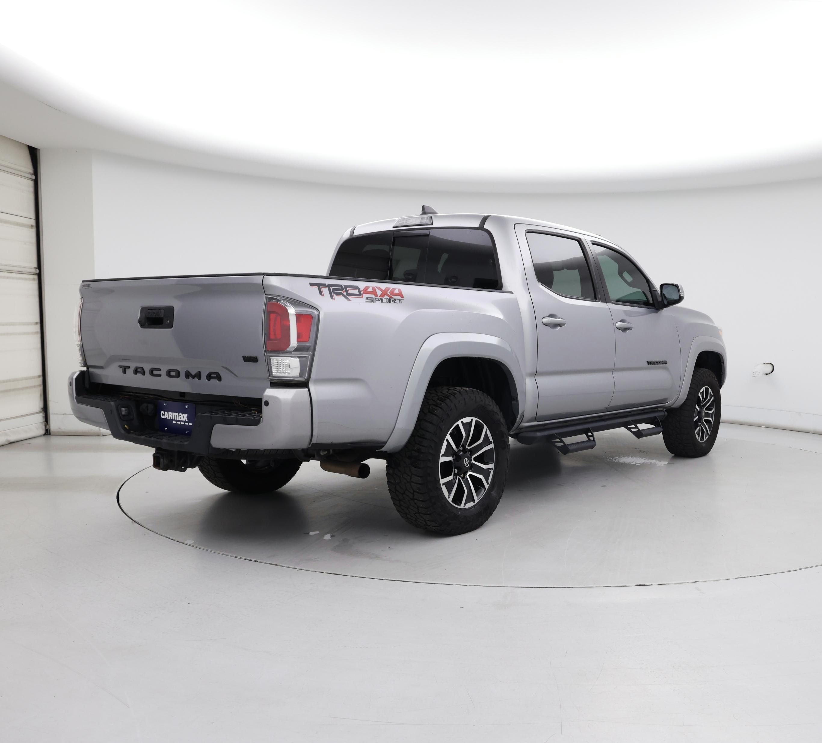 Thumbnail: 2020 Toyota Tacoma - 8