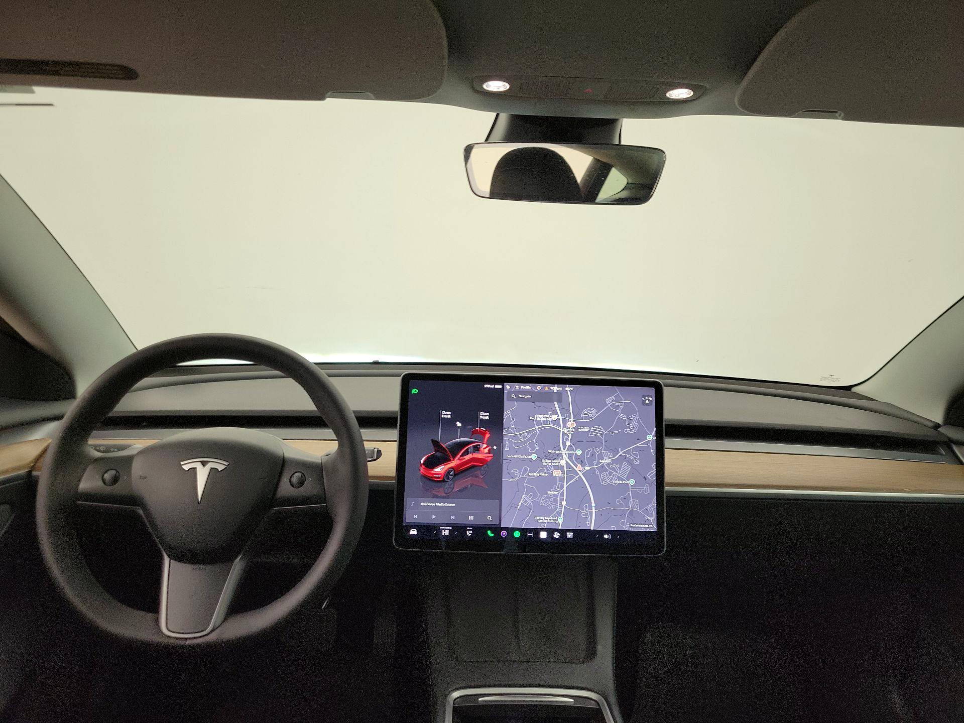 Thumbnail: 2022 Tesla Model 3 - 9