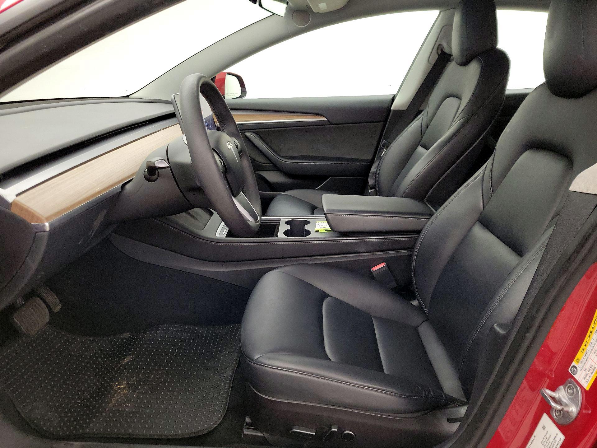 Thumbnail: 2022 Tesla Model 3 - 11