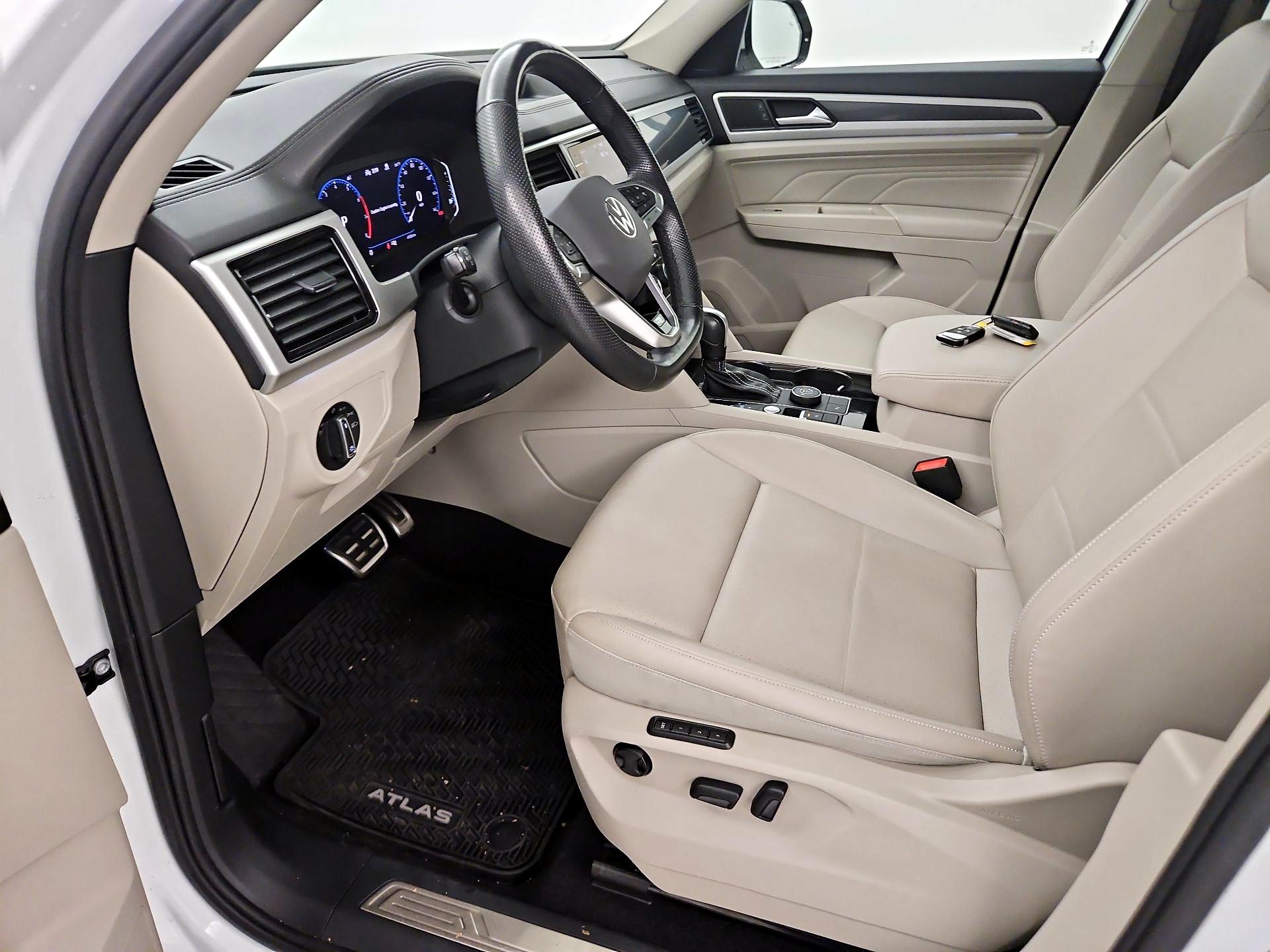 Thumbnail: 2021 Volkswagen Atlas - 11