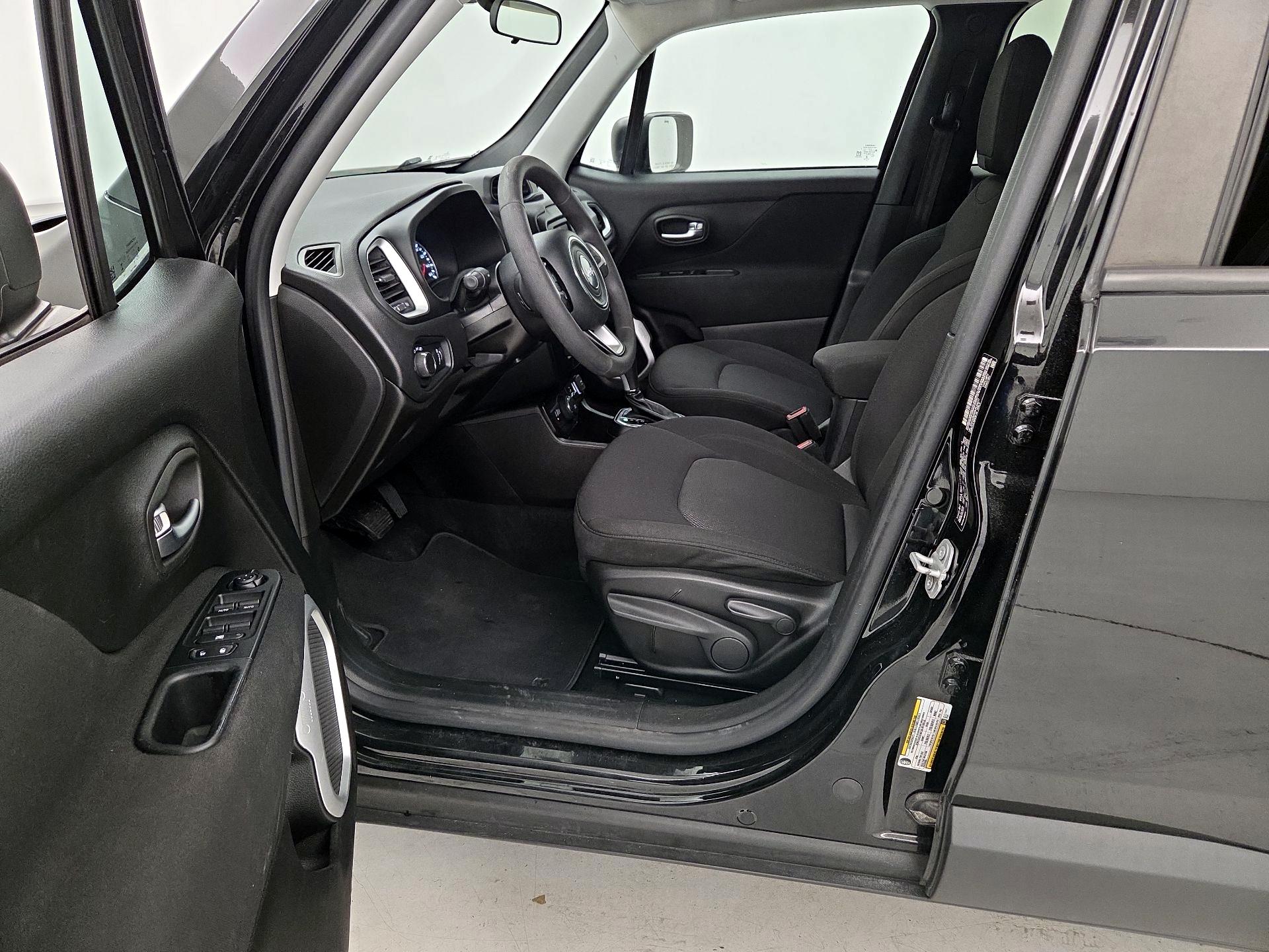 Thumbnail: 2020 Jeep Renegade - 11