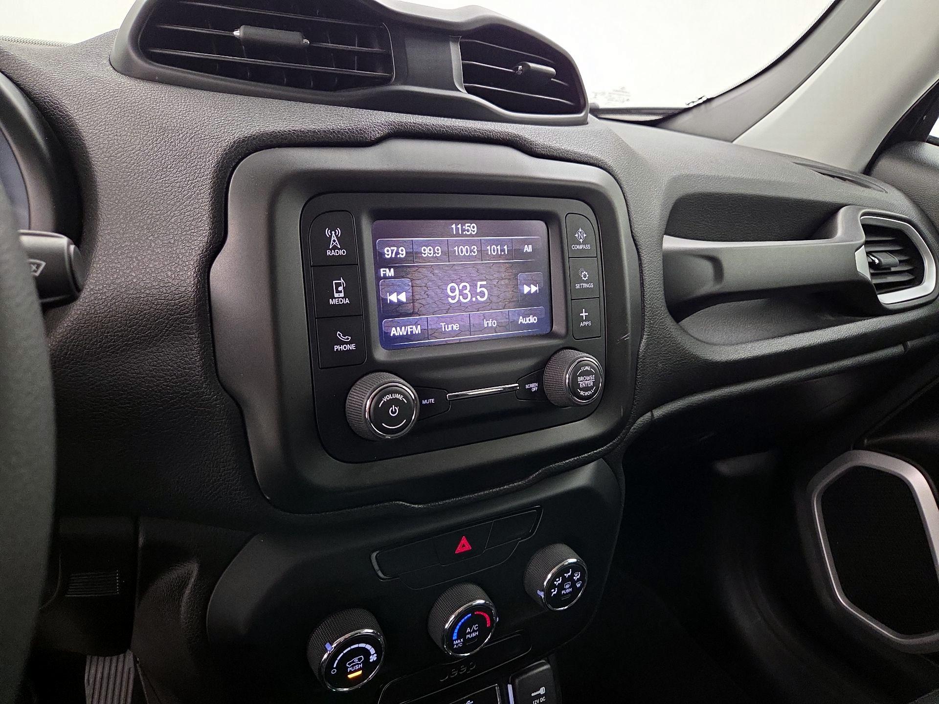 Thumbnail: 2020 Jeep Renegade - 15