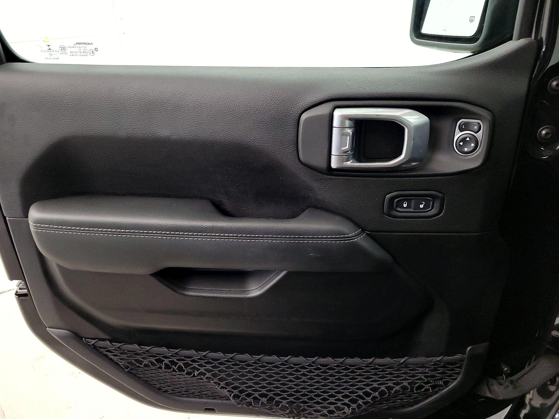 Thumbnail: 2022 Jeep Wrangler - 12