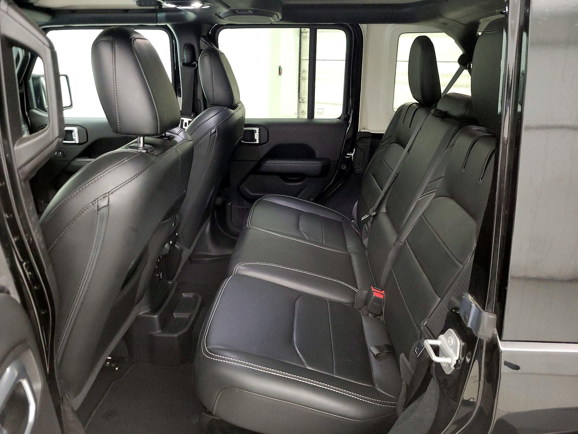 Thumbnail: 2022 Jeep Wrangler - 19