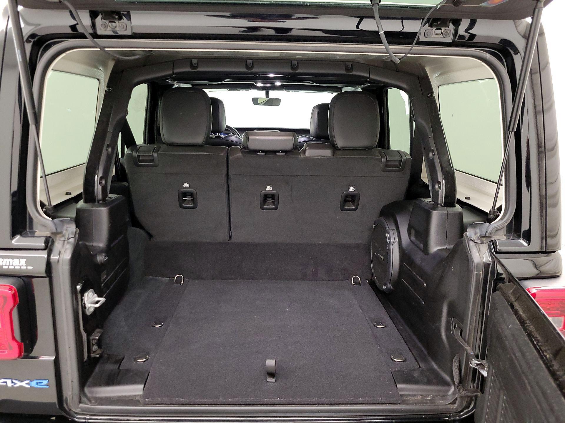 Thumbnail: 2022 Jeep Wrangler - 20