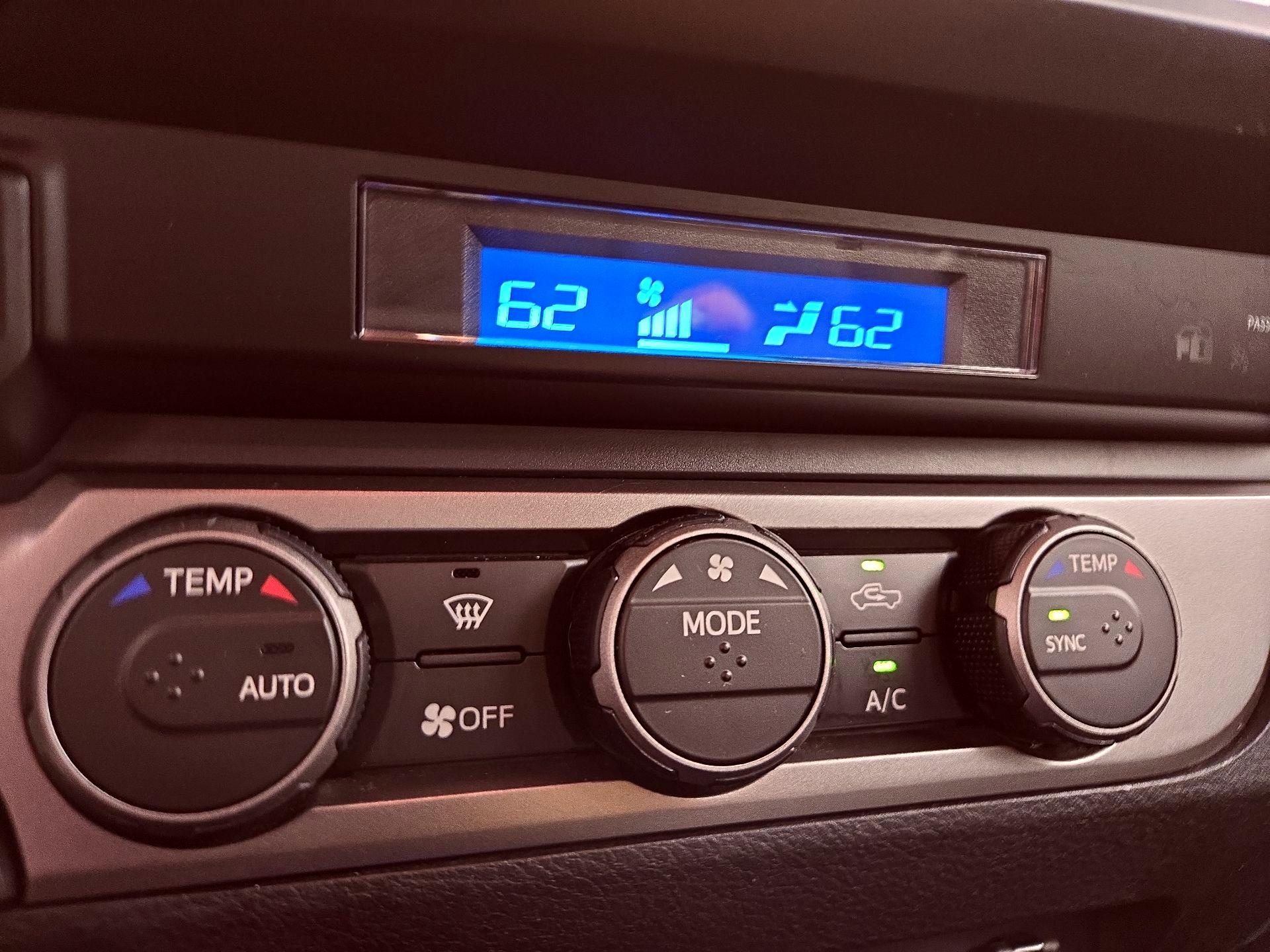 Thumbnail: 2022 Toyota Tacoma - 16