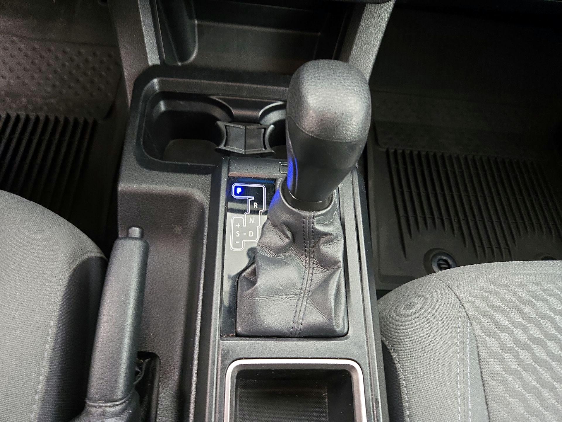 Thumbnail: 2022 Toyota Tacoma - 17