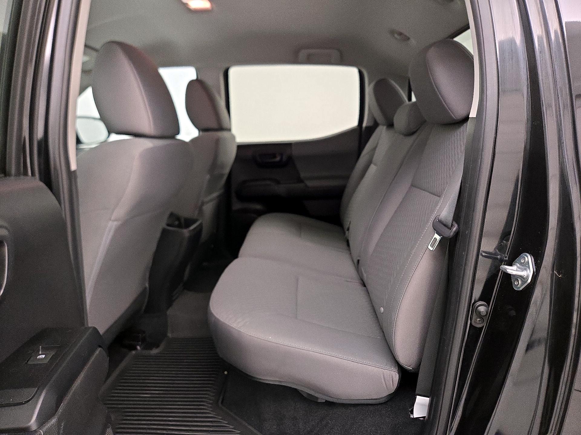 Thumbnail: 2022 Toyota Tacoma - 19