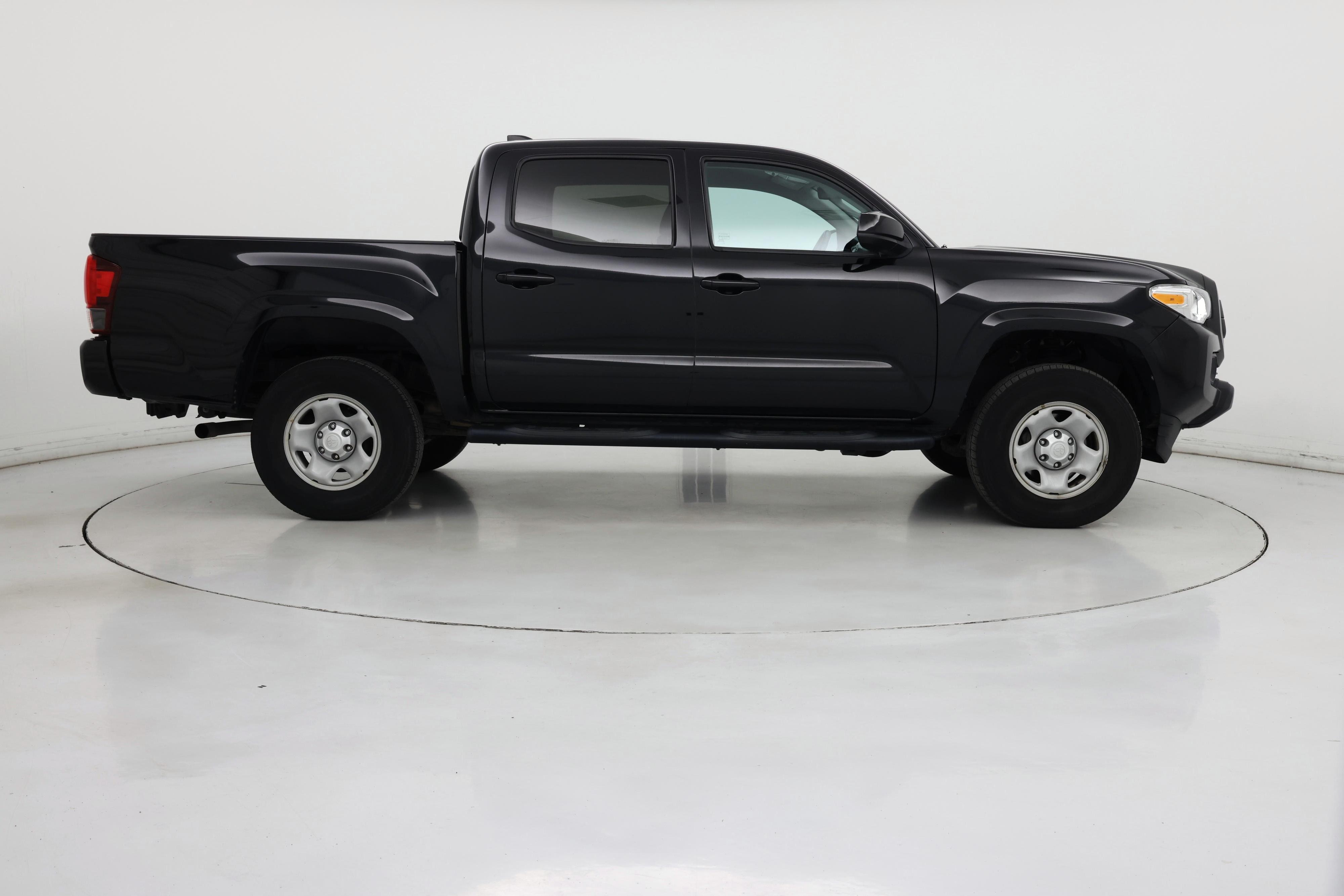 Thumbnail: 2022 Toyota Tacoma - 7