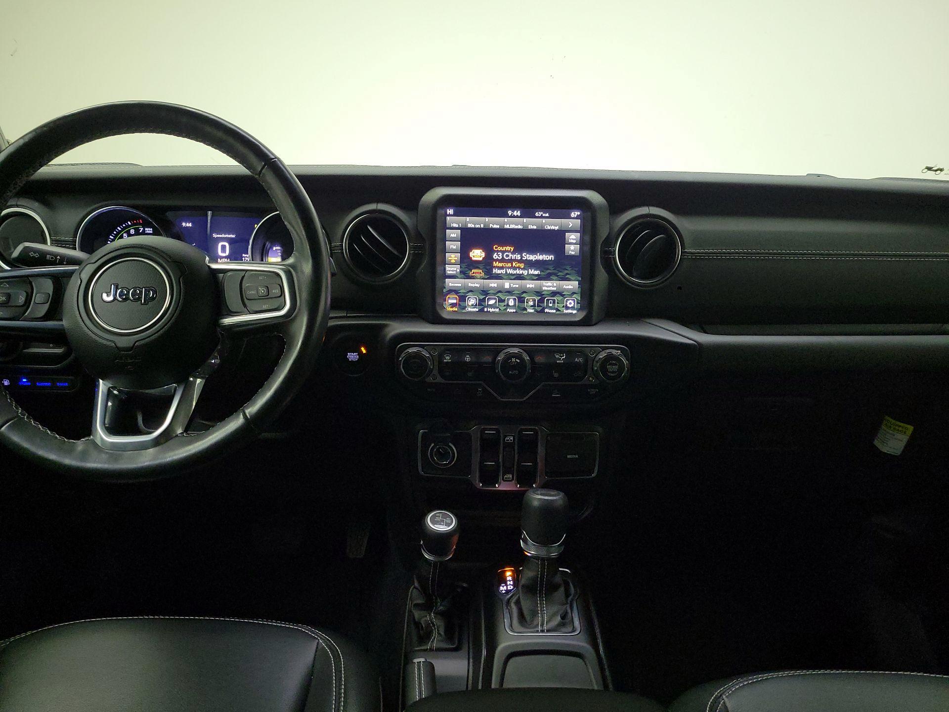 Thumbnail: 2023 Jeep Wrangler - 9