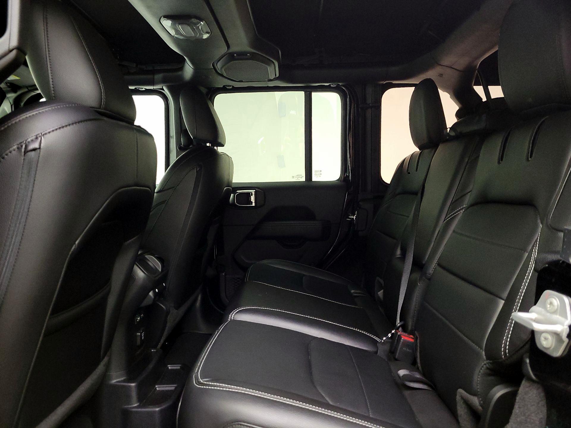 Thumbnail: 2023 Jeep Wrangler - 20