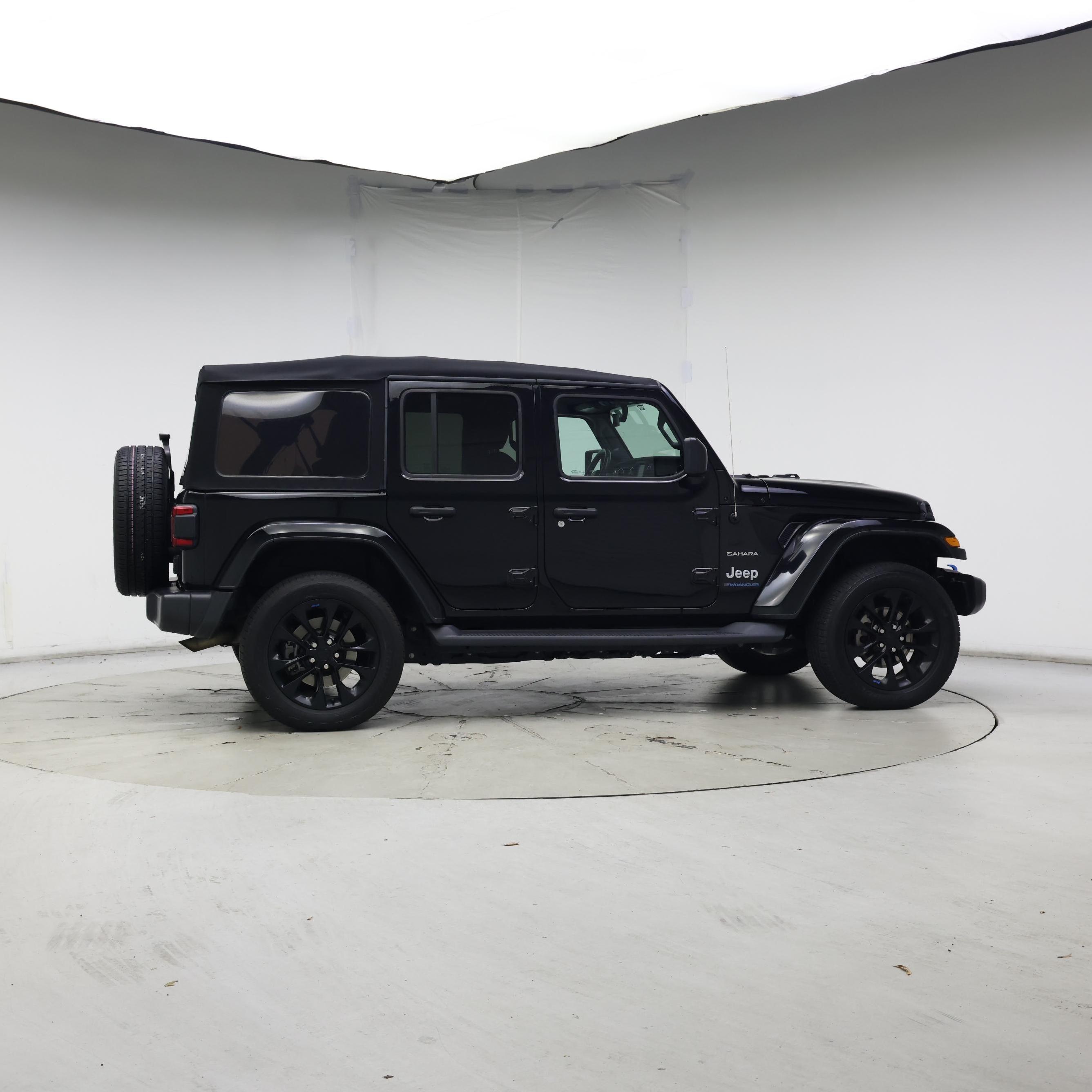 Thumbnail: 2023 Jeep Wrangler - 7