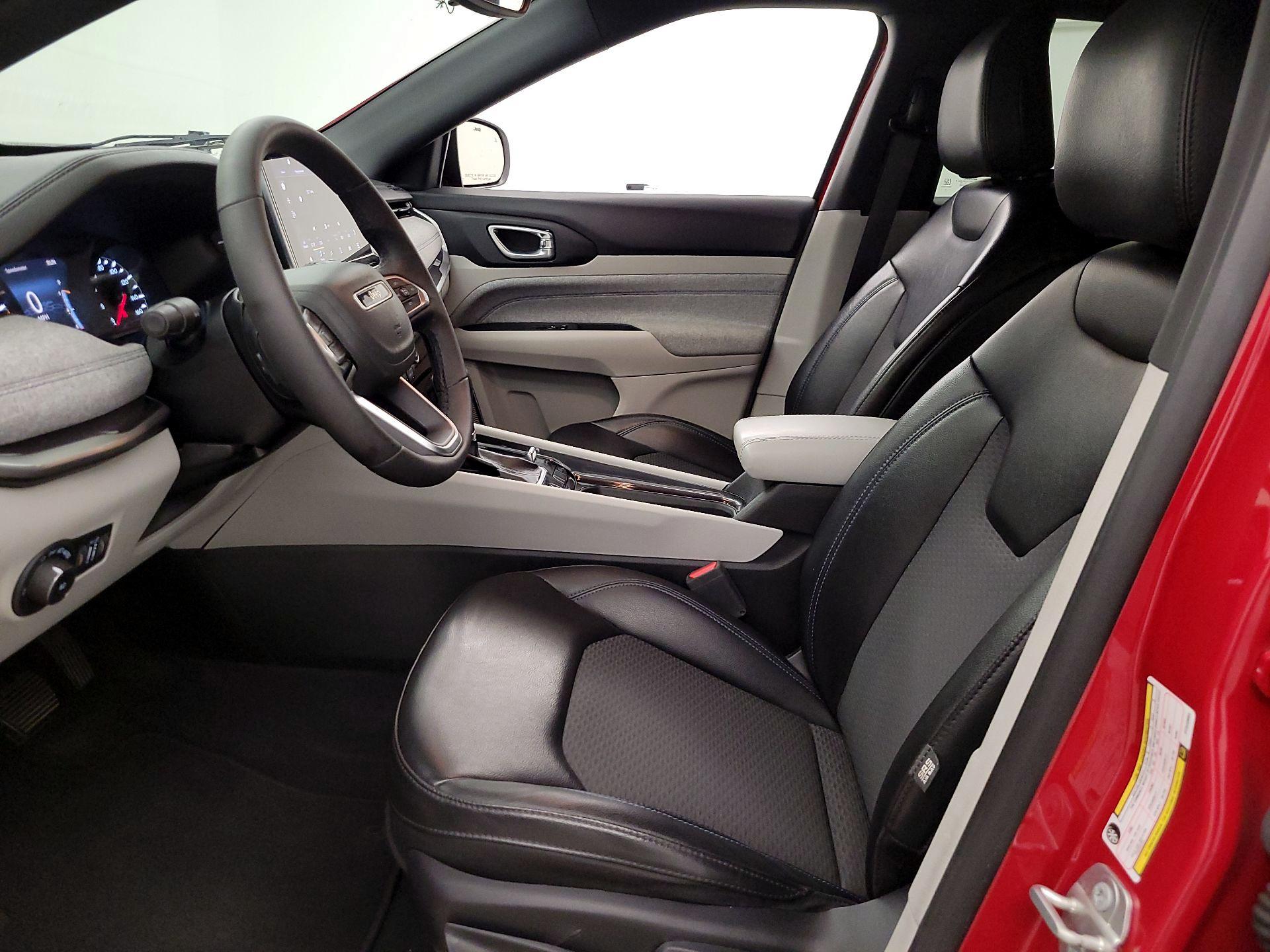 Thumbnail: 2023 Jeep Compass - 11