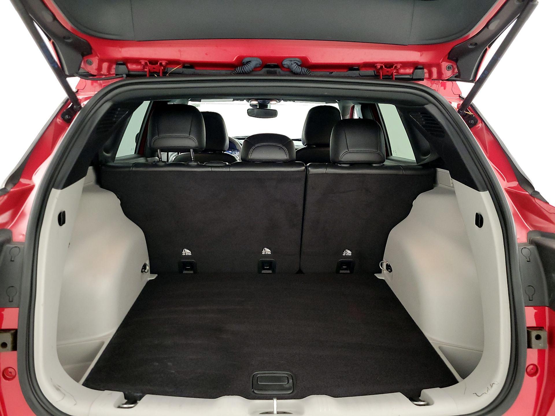 Thumbnail: 2023 Jeep Compass - 20